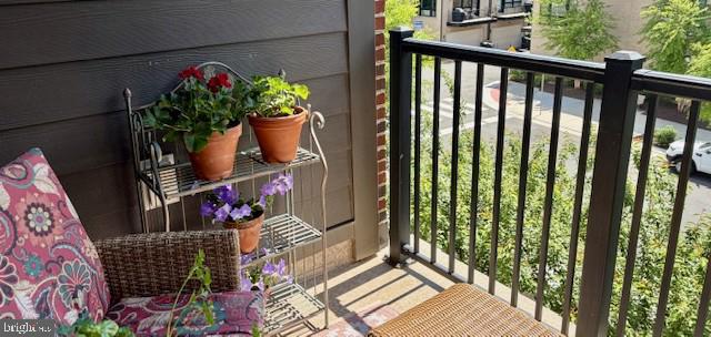RESTON STATION - Residential