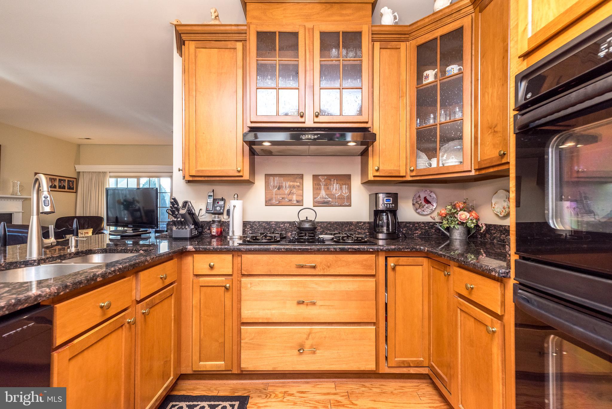 HERITAGE CR ESTS - Residential
