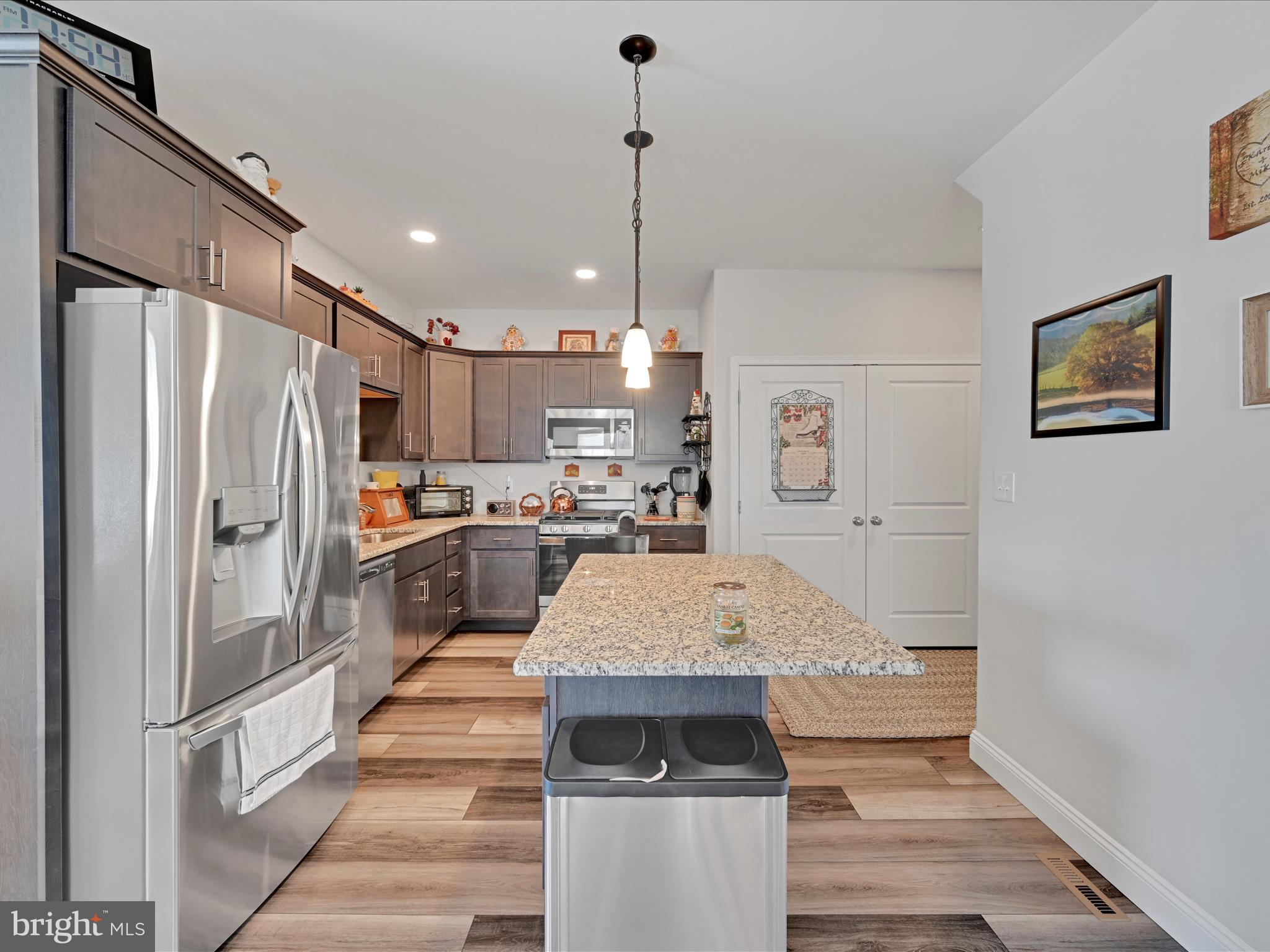 MCINTOSH FARMS - Residential