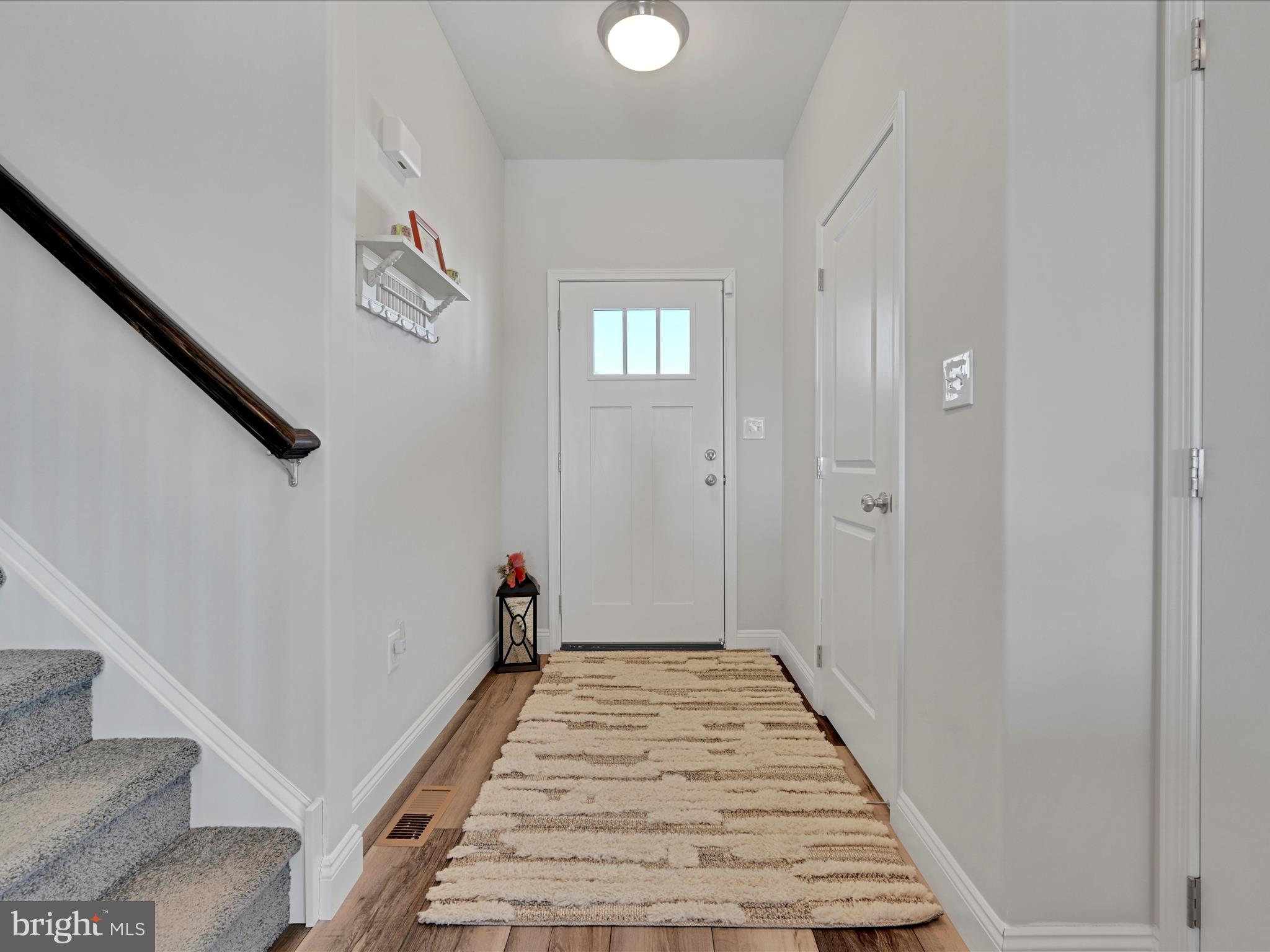 MCINTOSH FARMS - Residential