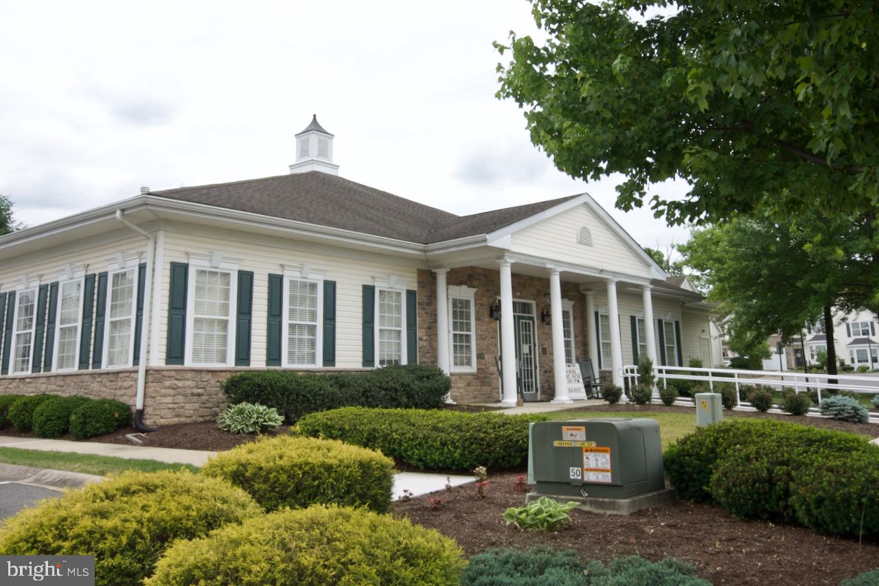 VLG AT MAIDENCREEK - Residential