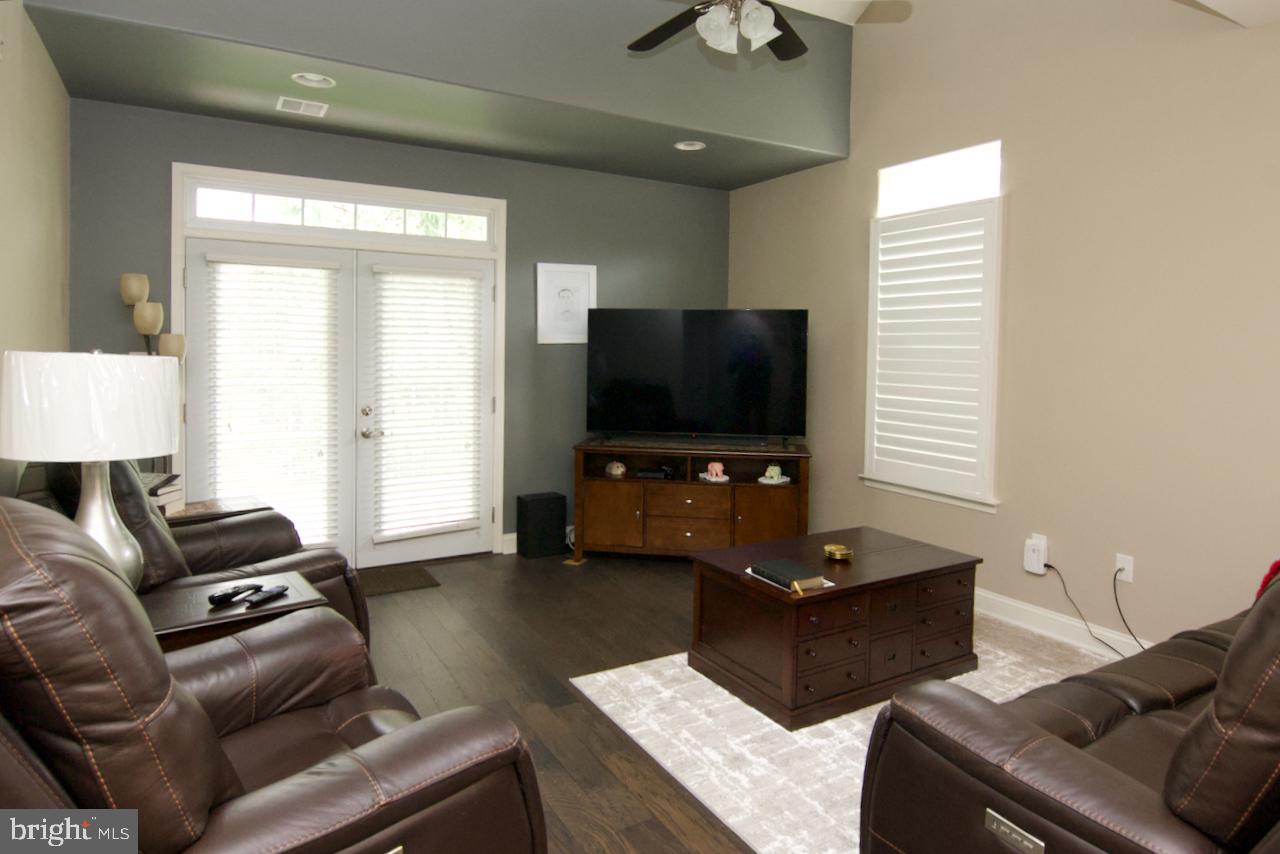 VLG AT MAIDENCREEK - Residential