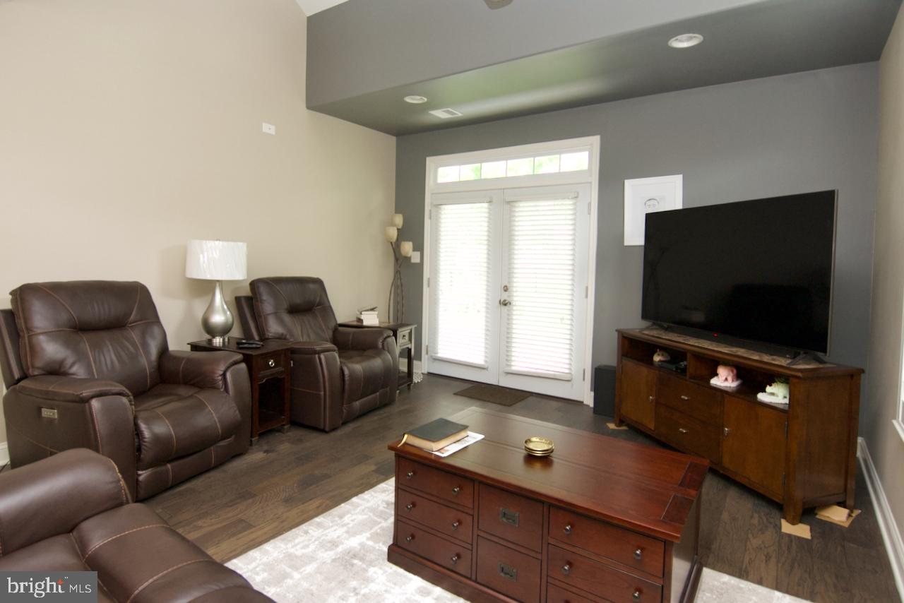 VLG AT MAIDENCREEK - Residential