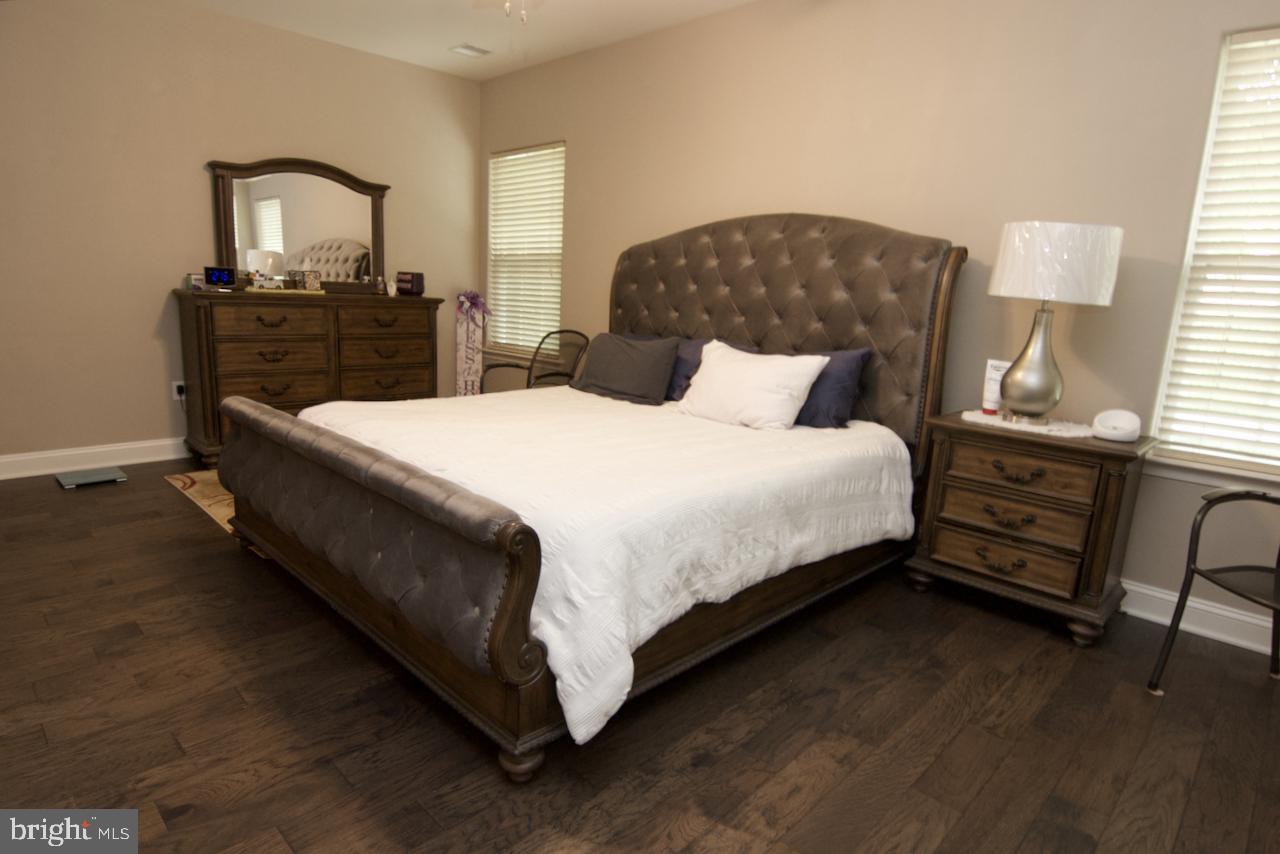 VLG AT MAIDENCREEK - Residential