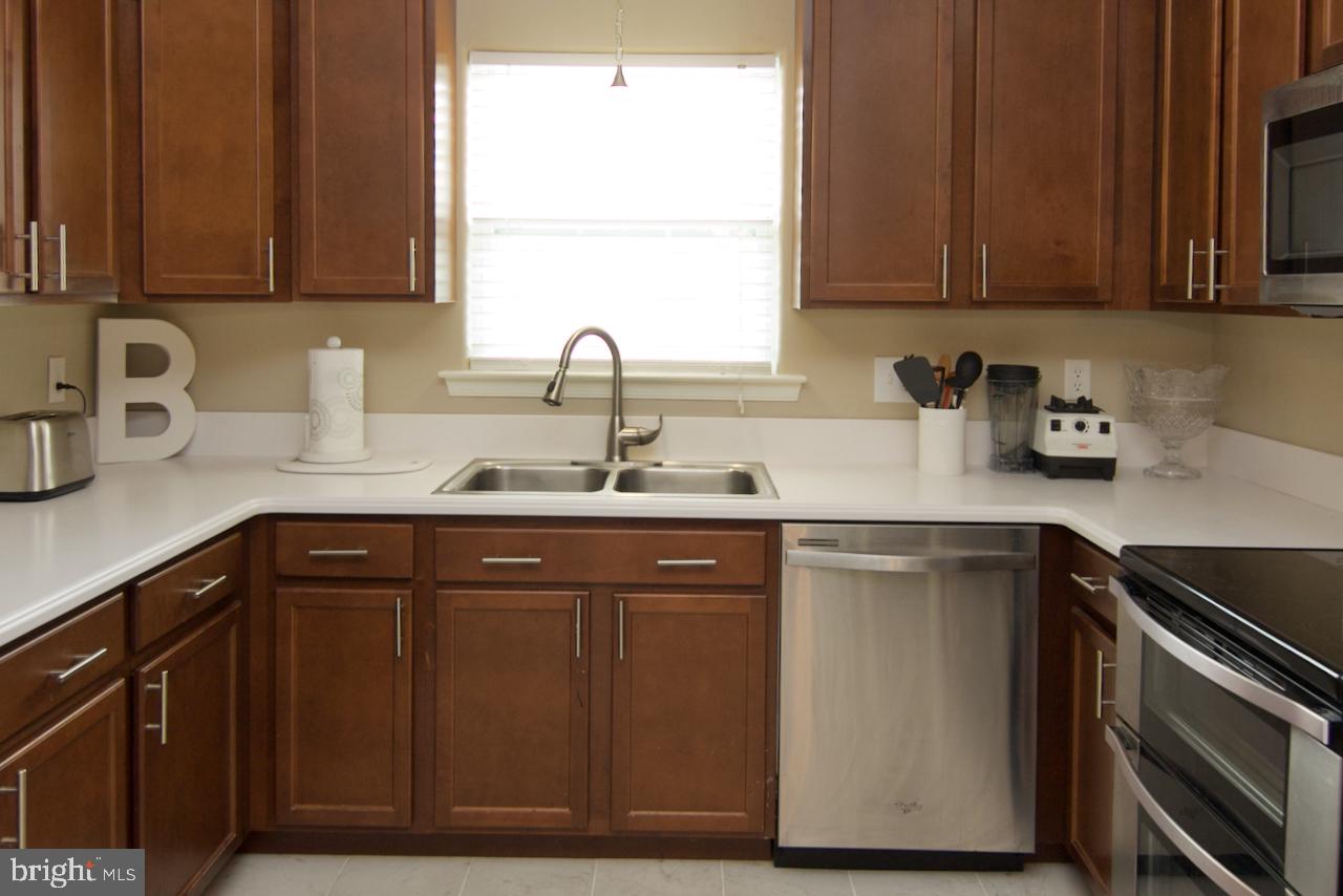 VLG AT MAIDENCREEK - Residential