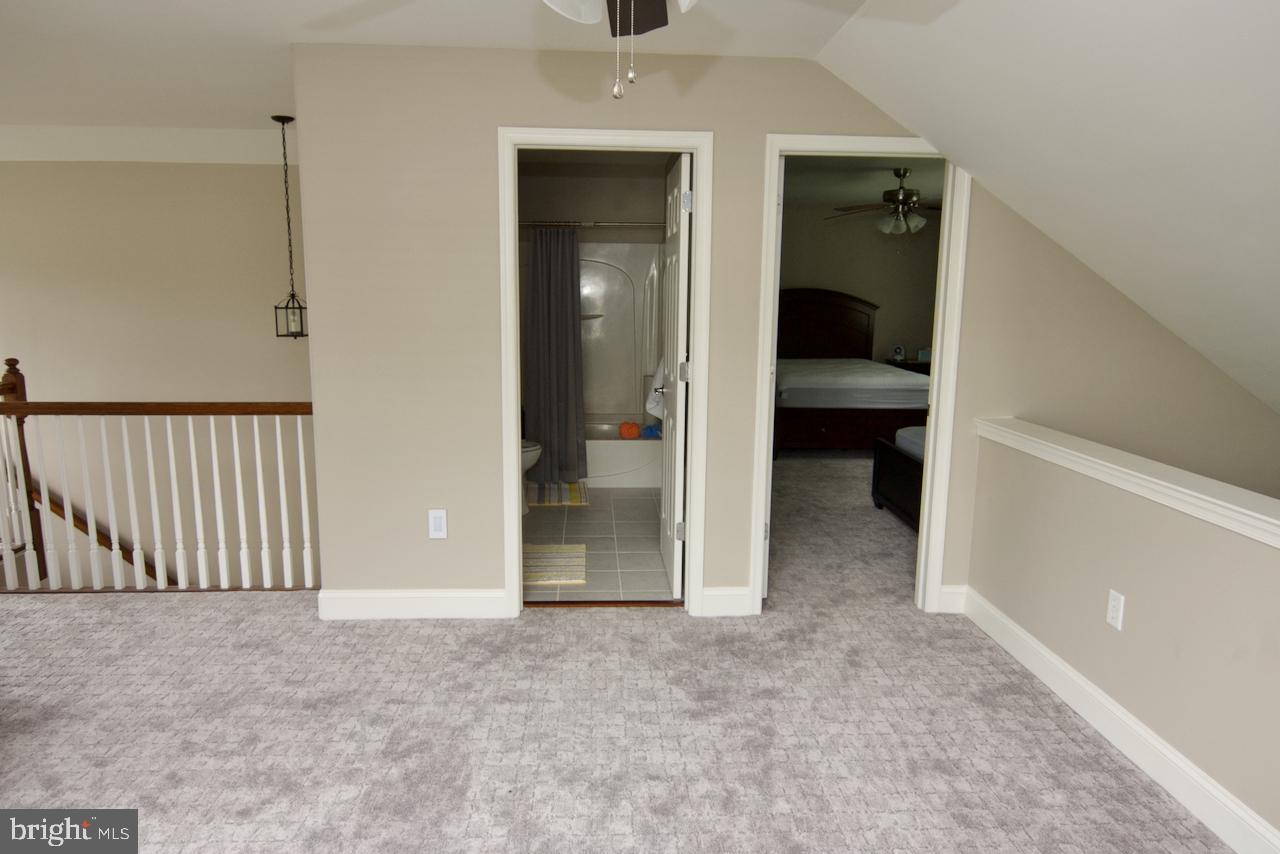 VLG AT MAIDENCREEK - Residential