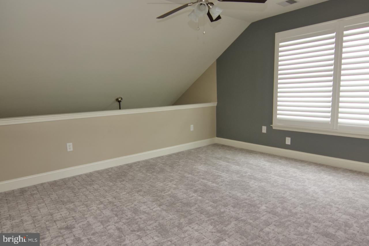 VLG AT MAIDENCREEK - Residential