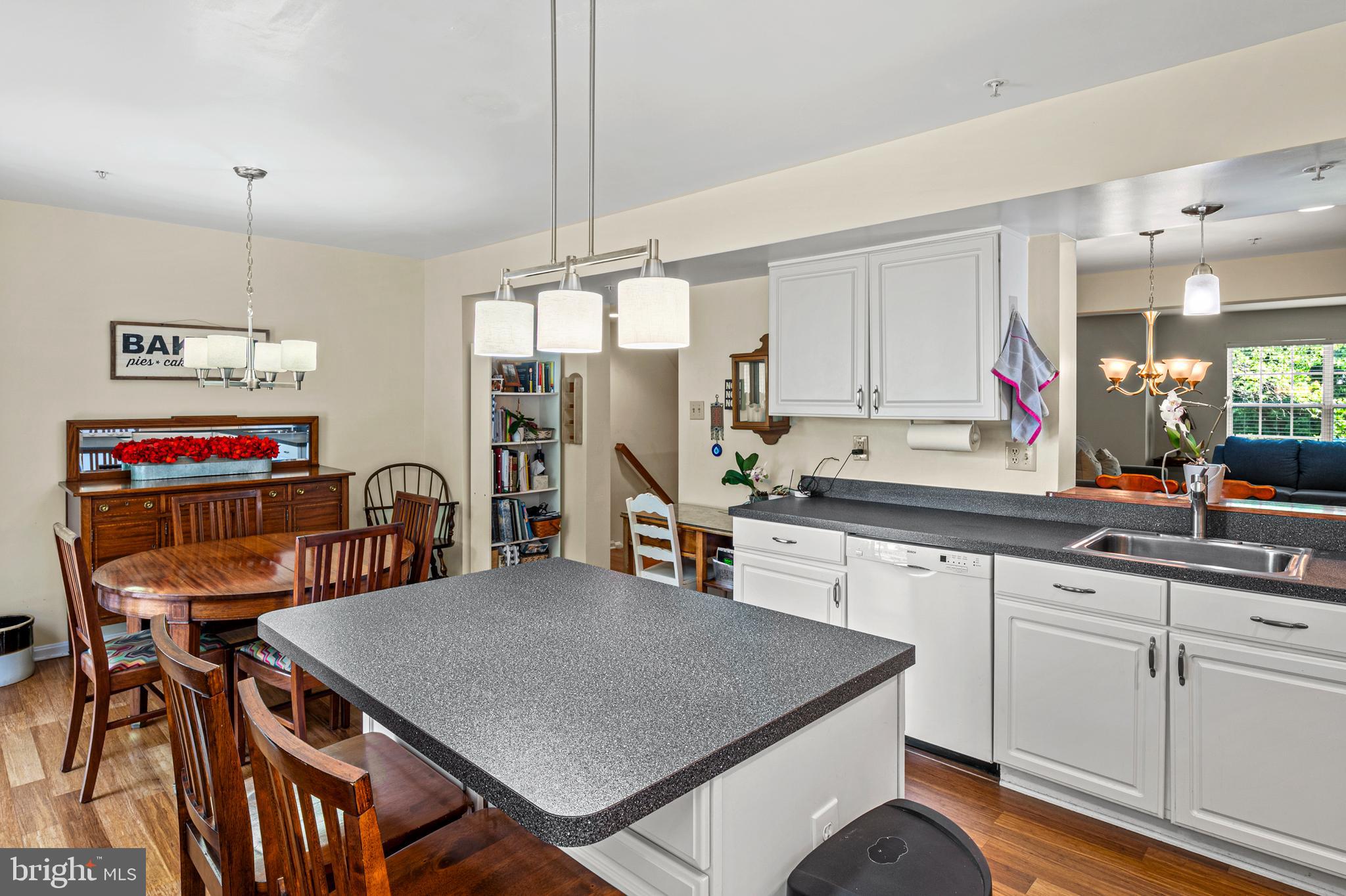 VILLAGE OF HICKORY RIDGE - Residential