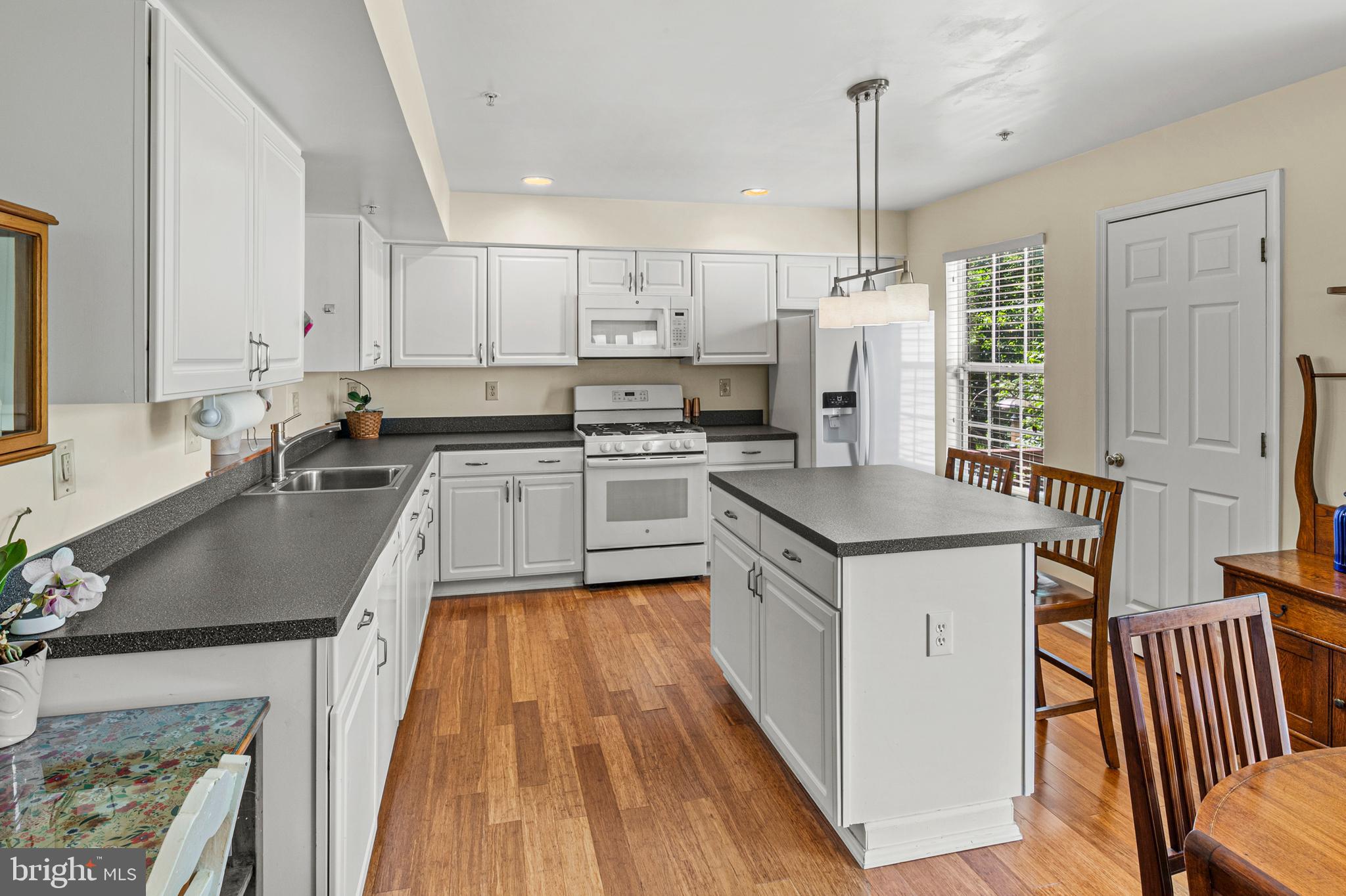 VILLAGE OF HICKORY RIDGE - Residential