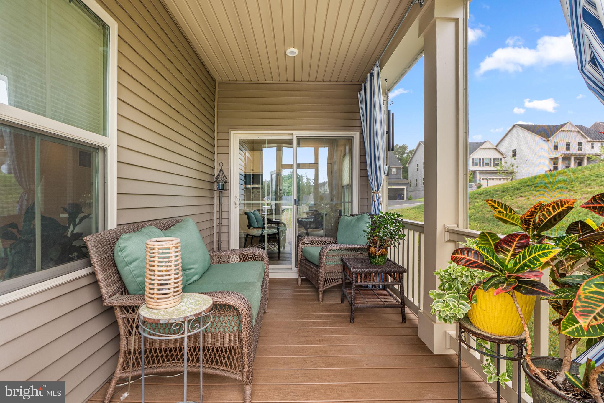 LAKE LINGANORE - Residential