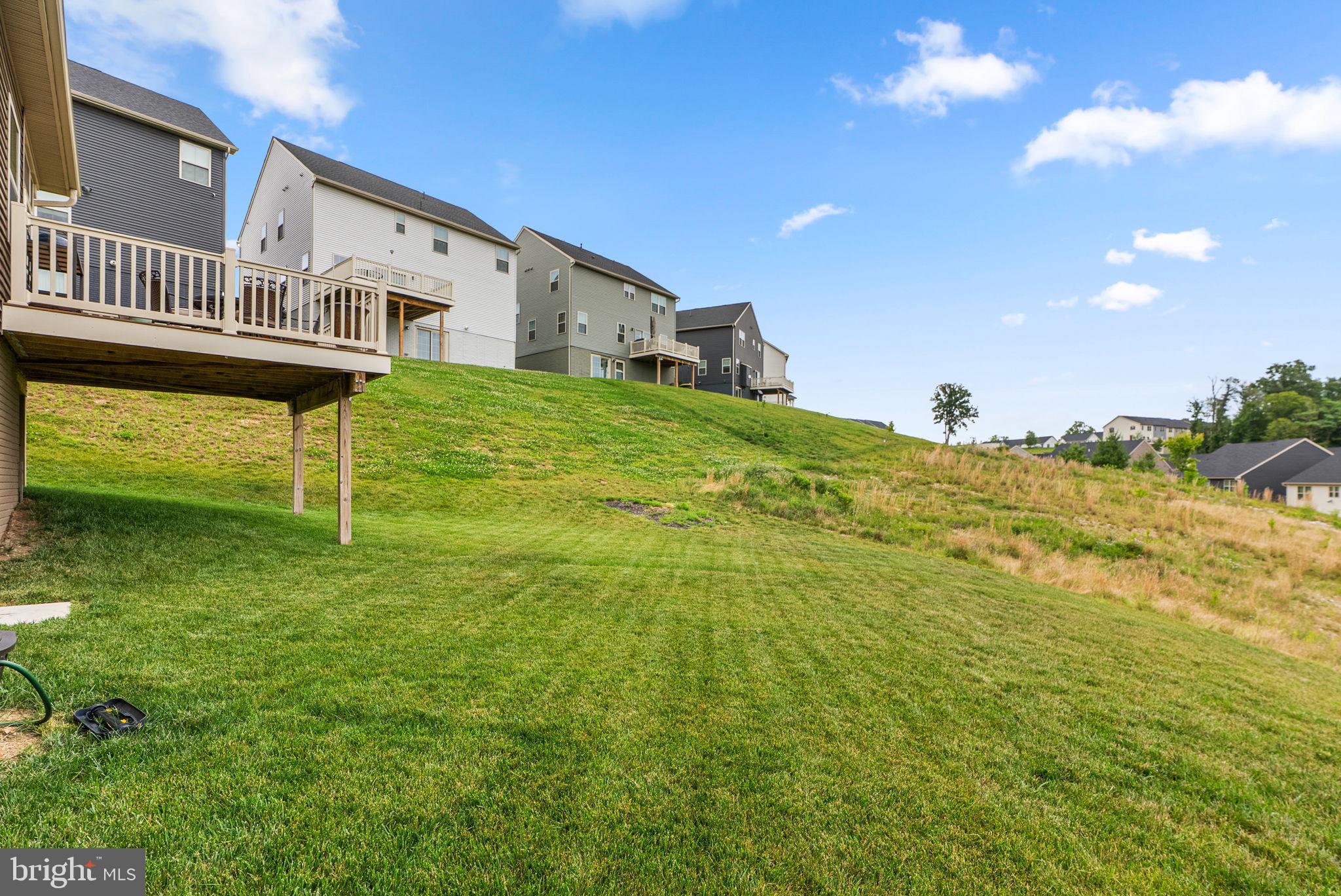 LAKE LINGANORE - Residential