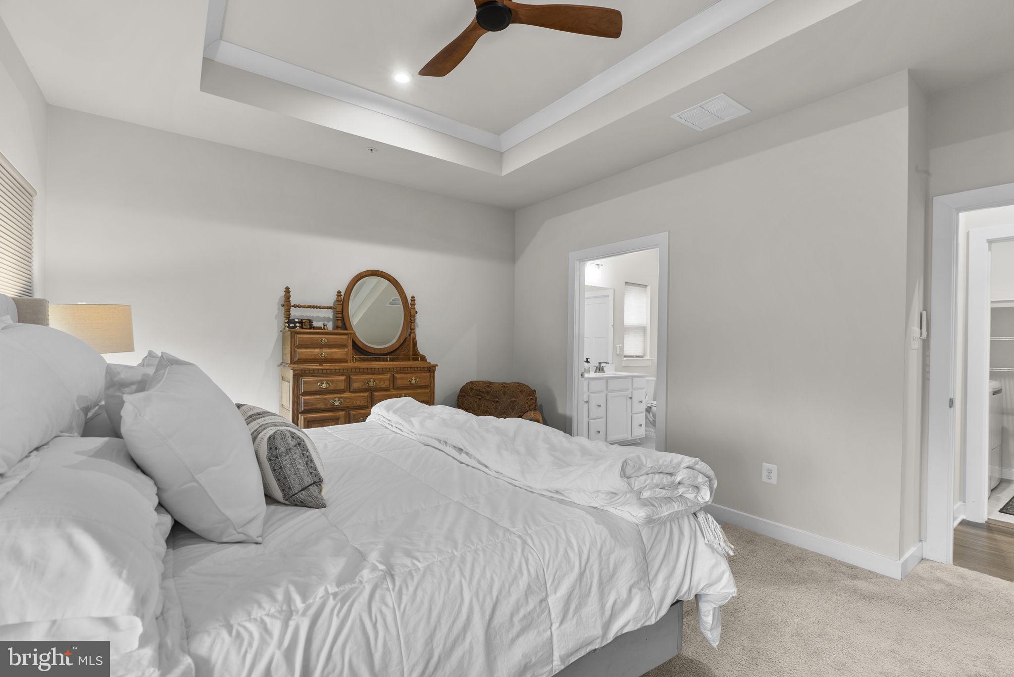 LAKE LINGANORE - Residential
