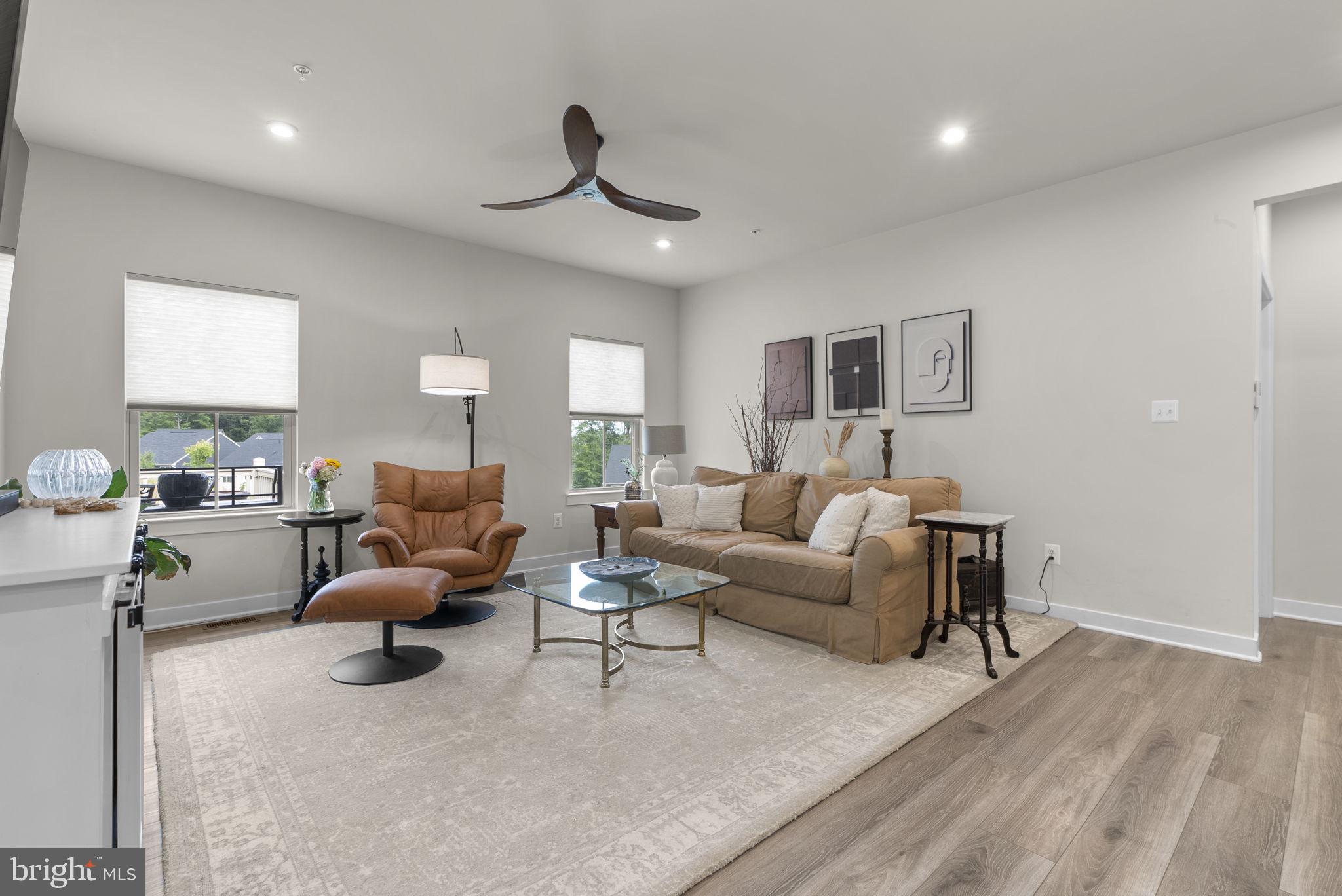 LAKE LINGANORE - Residential