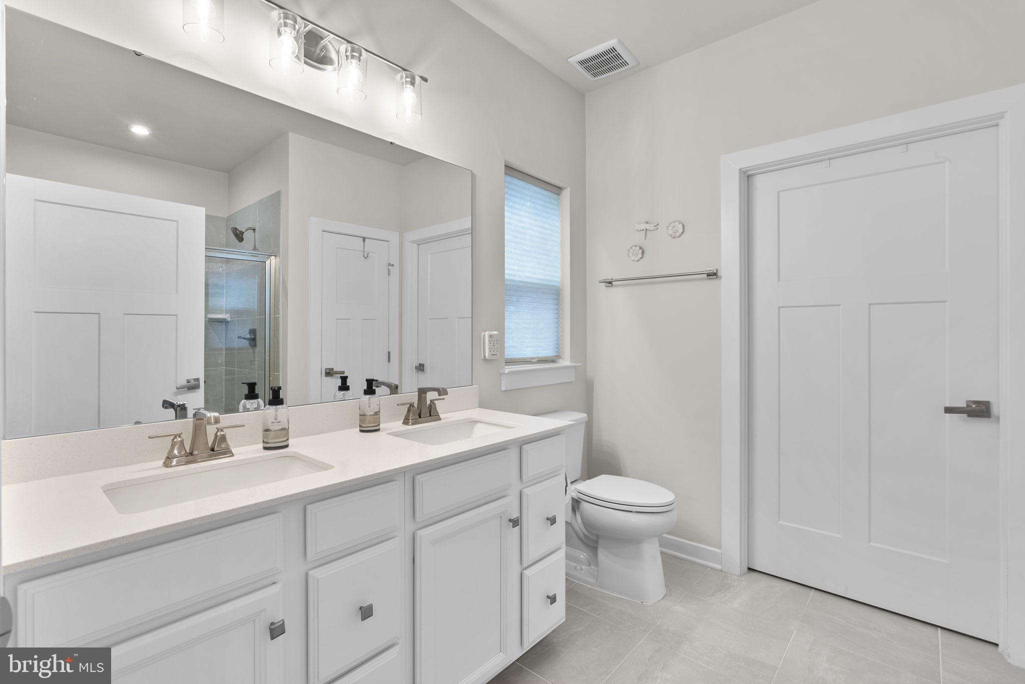 LAKE LINGANORE - Residential