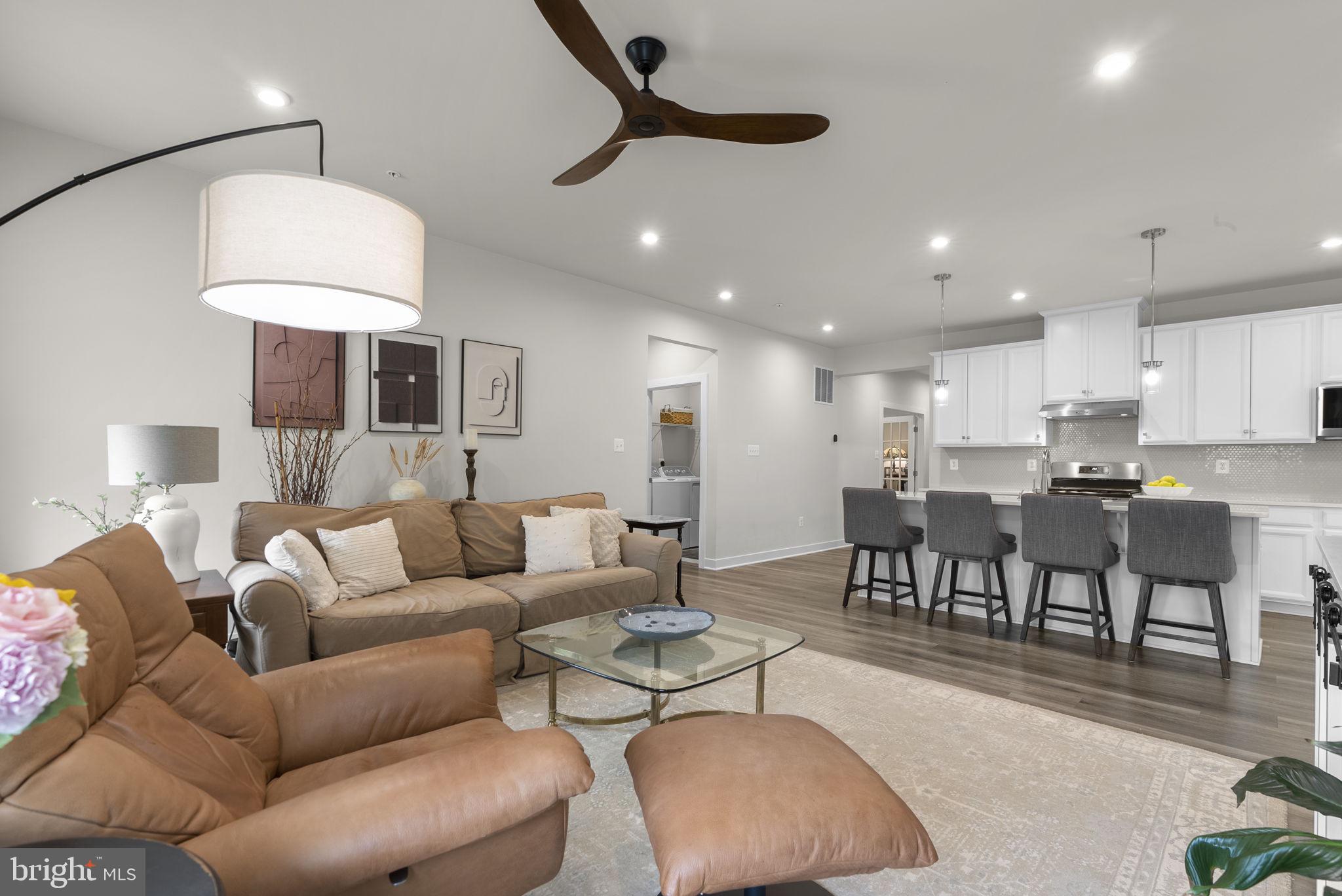 LAKE LINGANORE - Residential