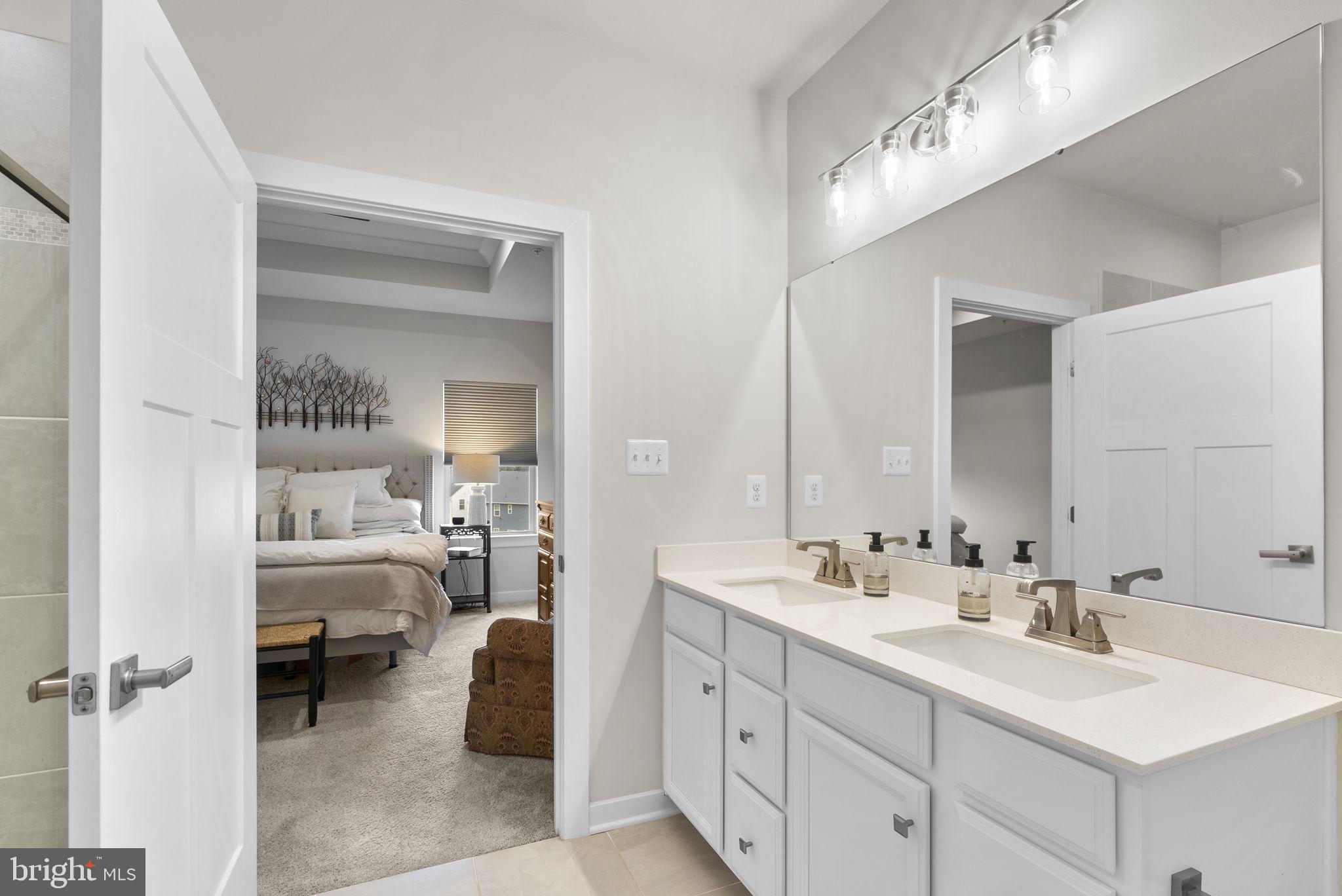 LAKE LINGANORE - Residential