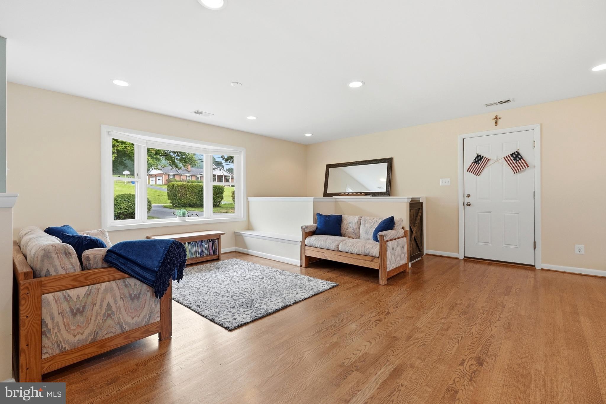PLEASANT HEIGHTS - Residential