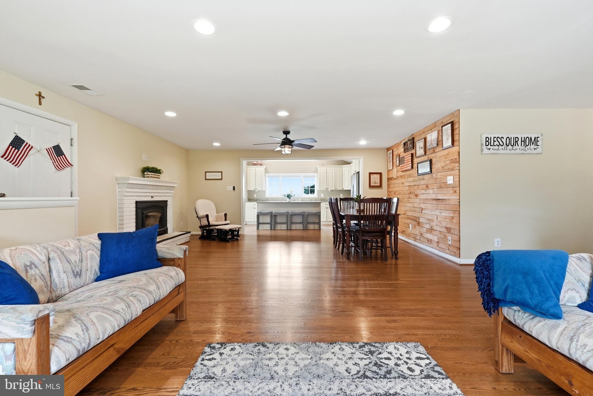 PLEASANT HEIGHTS - Residential