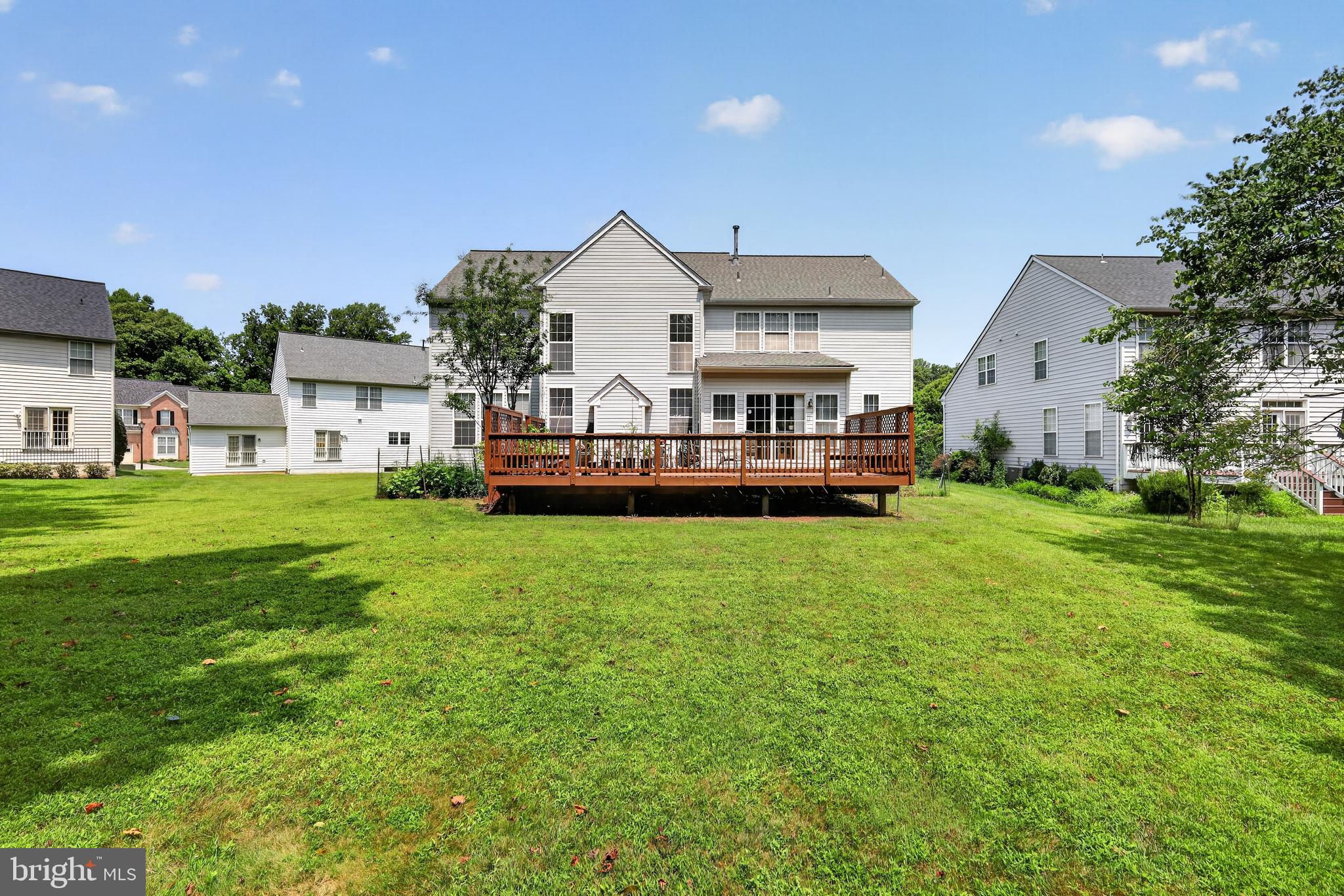 NORTH SHERWOOD FOREST - Residential