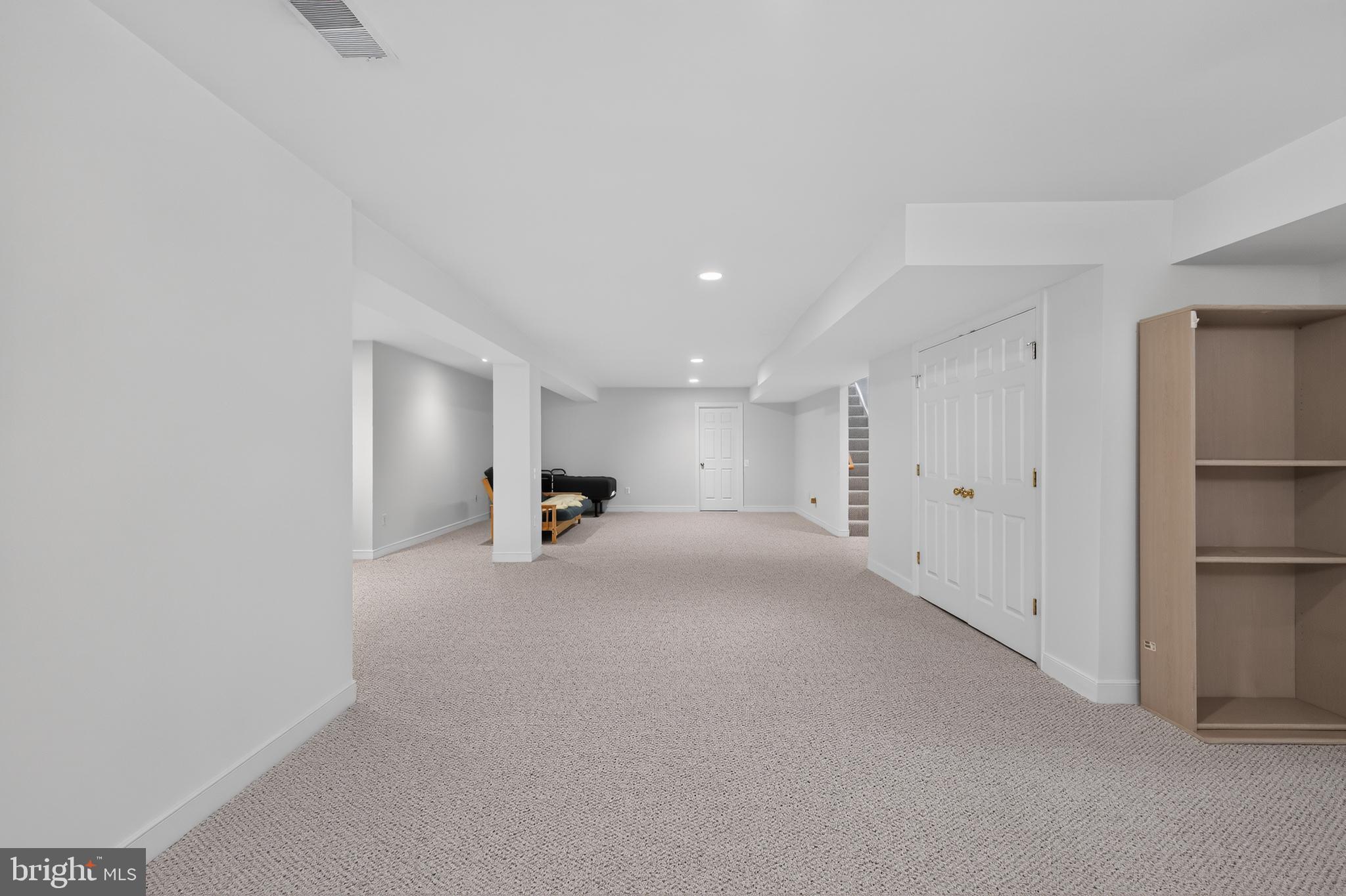 NORTH SHERWOOD FOREST - Residential
