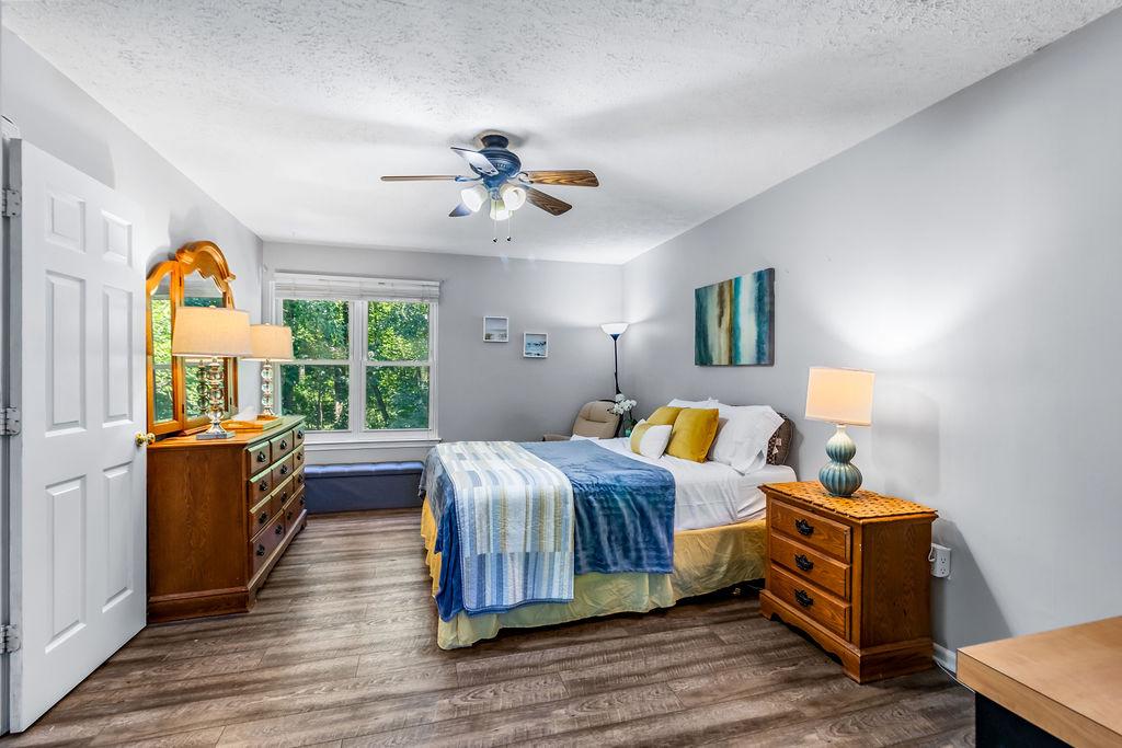 NORTHVIEW AT LAKE VILLAGE - Residential