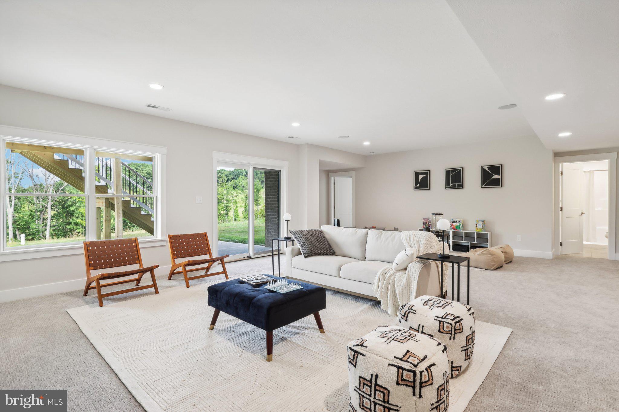 CEDAR VIEW - Residential