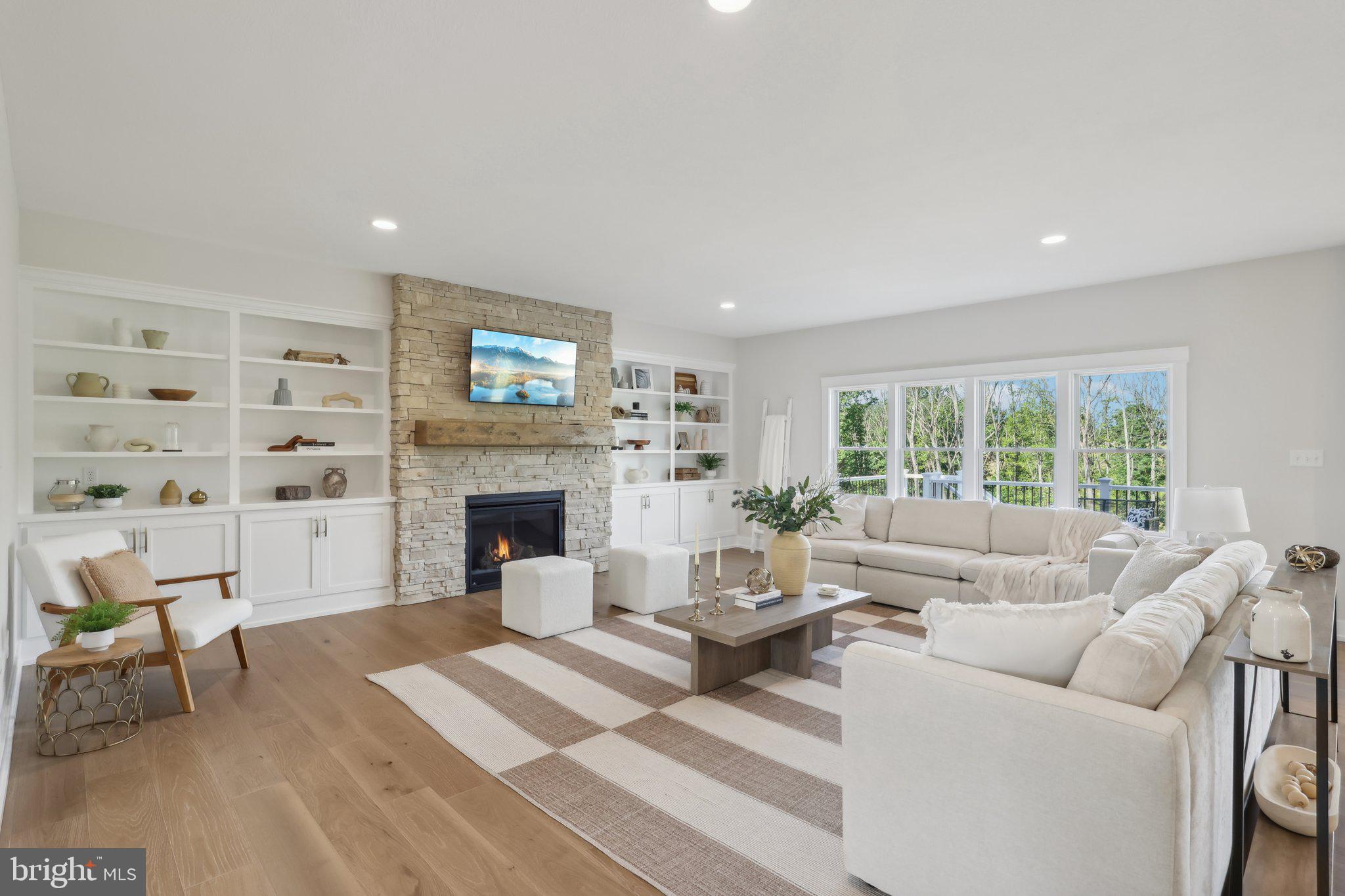 CEDAR VIEW - Residential