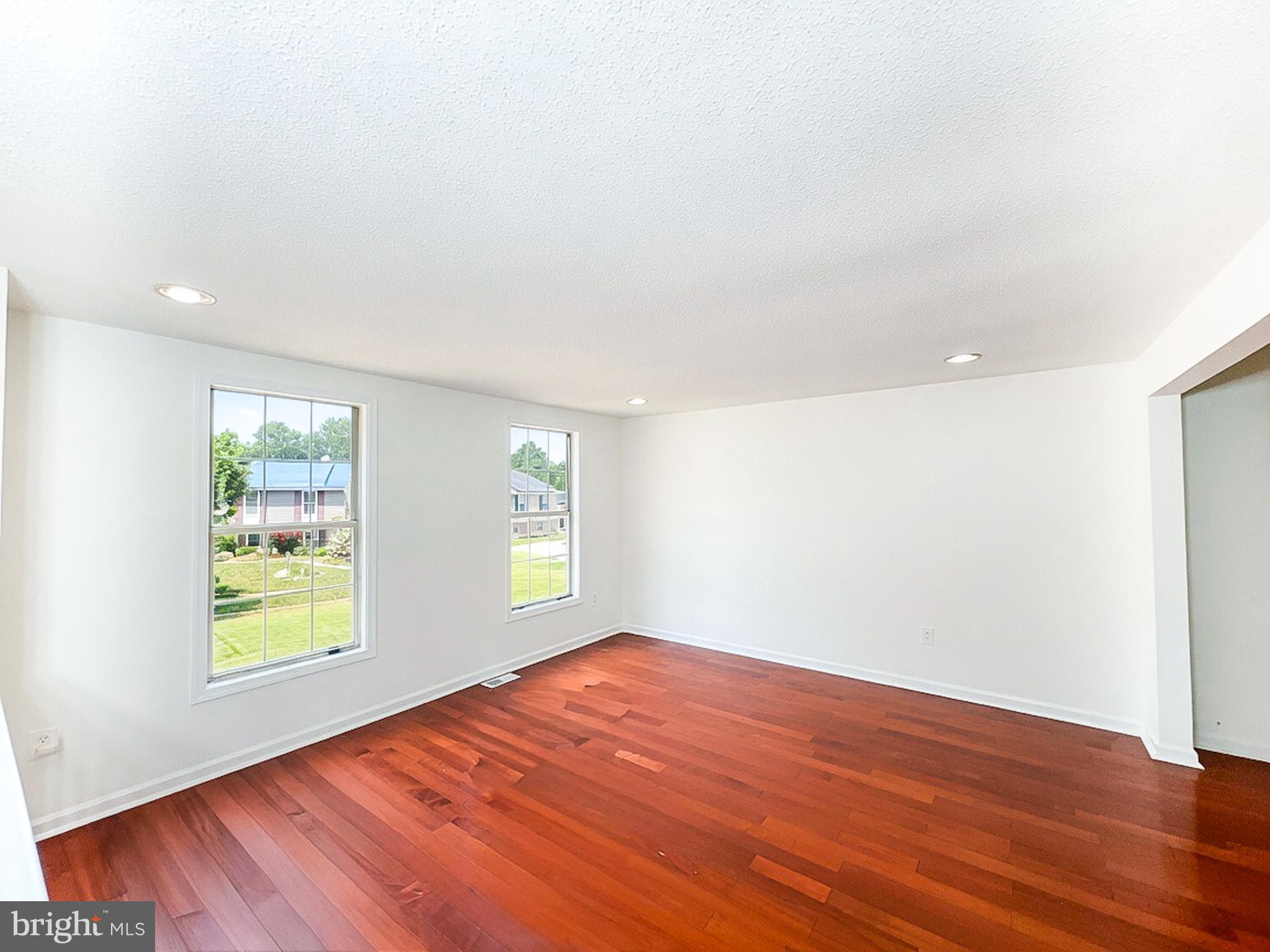 CRICKET RIDGE - Residential