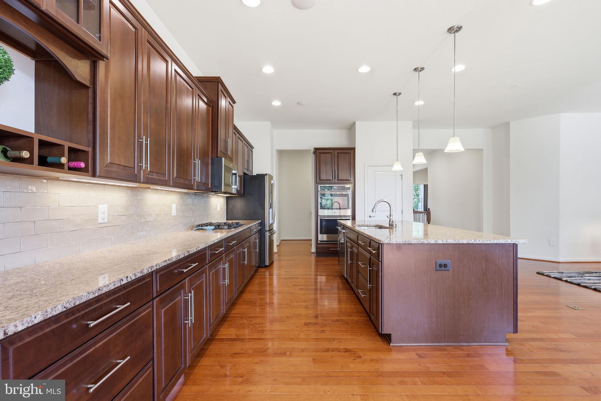 MARBURY - Residential