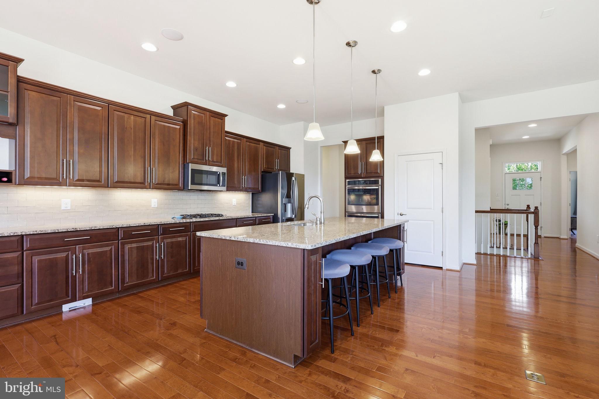 MARBURY - Residential