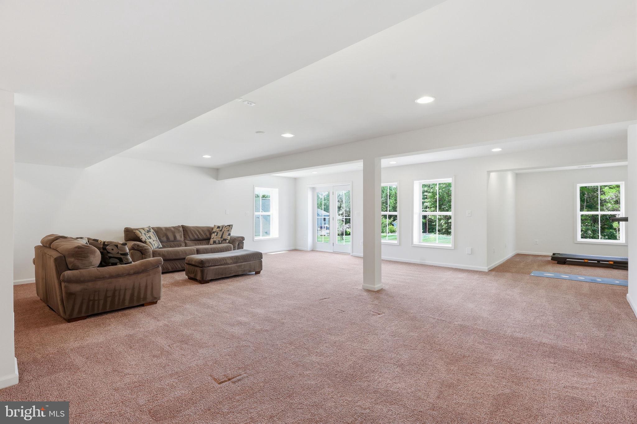 MARBURY - Residential