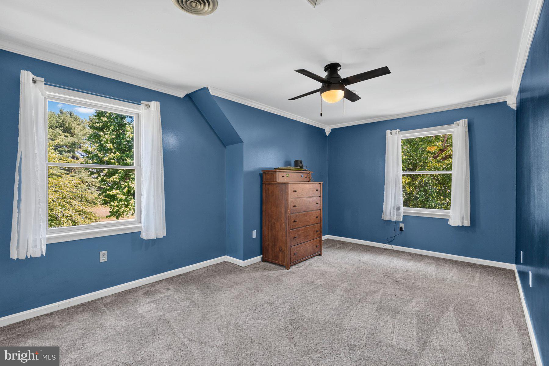 ROCKLAND ESTATES - Residential