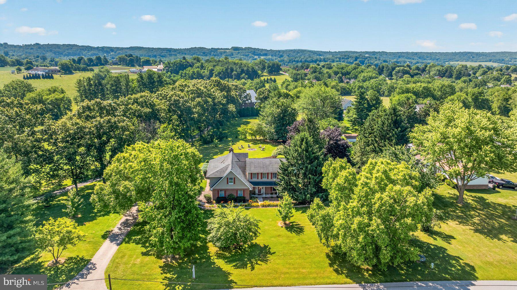 ROCKLAND ESTATES - Residential