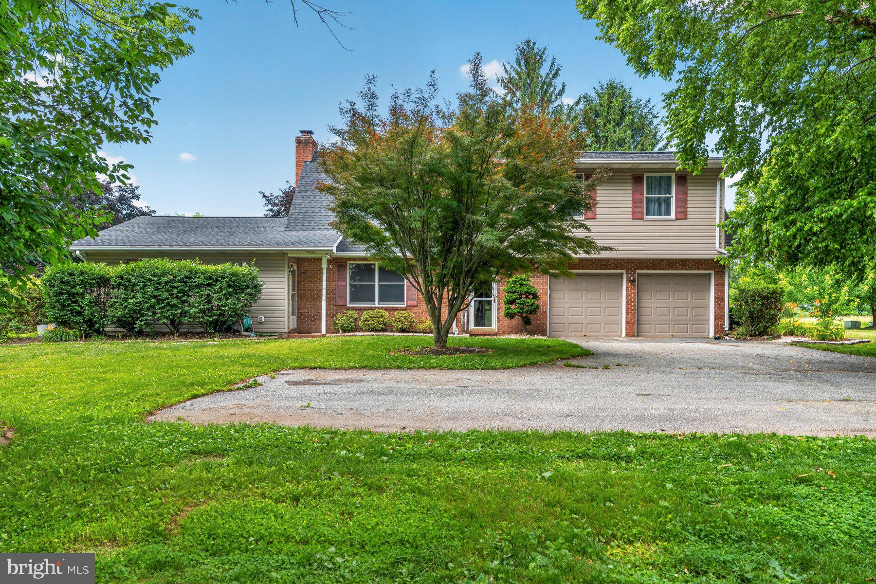 ROCKLAND ESTATES - Residential