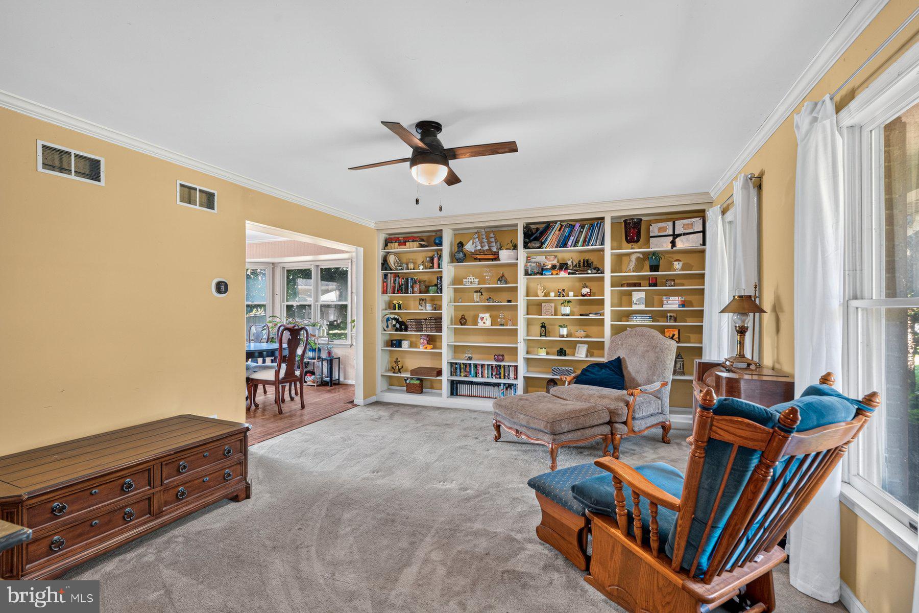 ROCKLAND ESTATES - Residential