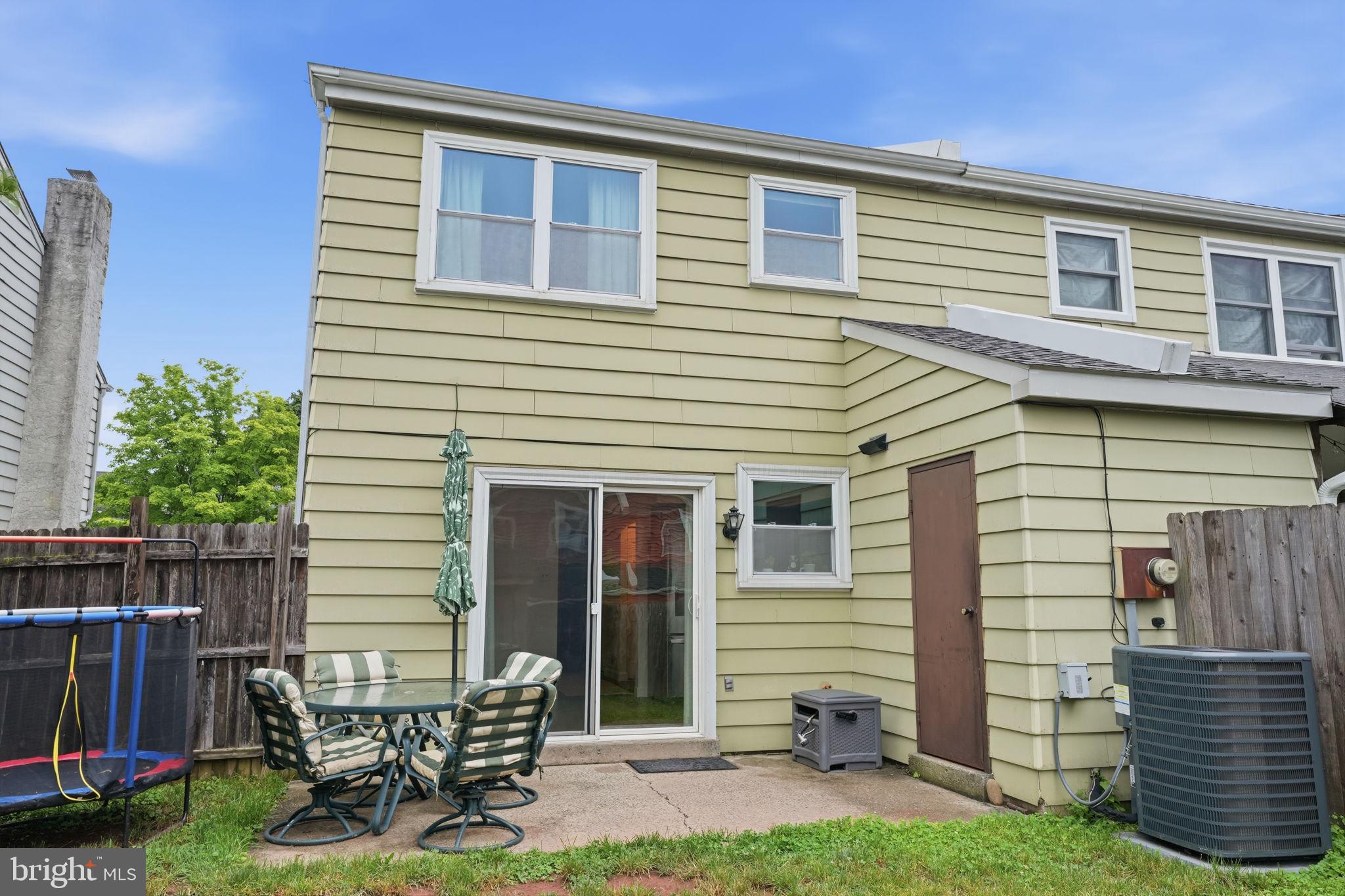 CEDAR GROVE ESTS - Residential