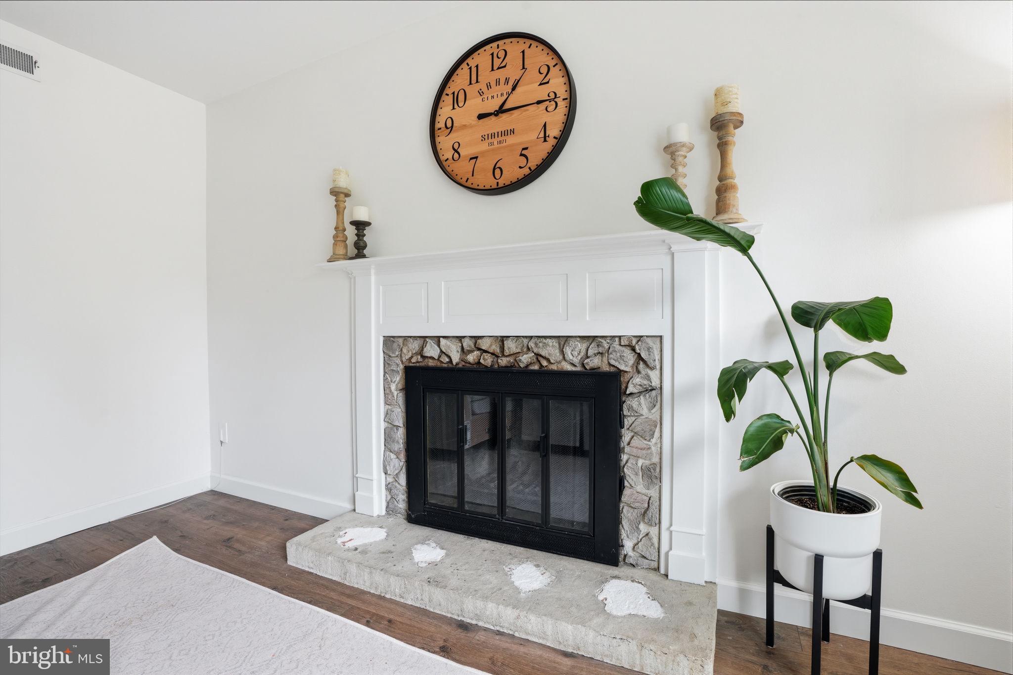 CEDAR GROVE ESTS - Residential
