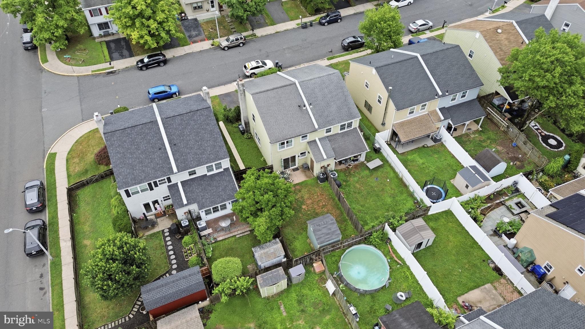 CEDAR GROVE ESTS - Residential