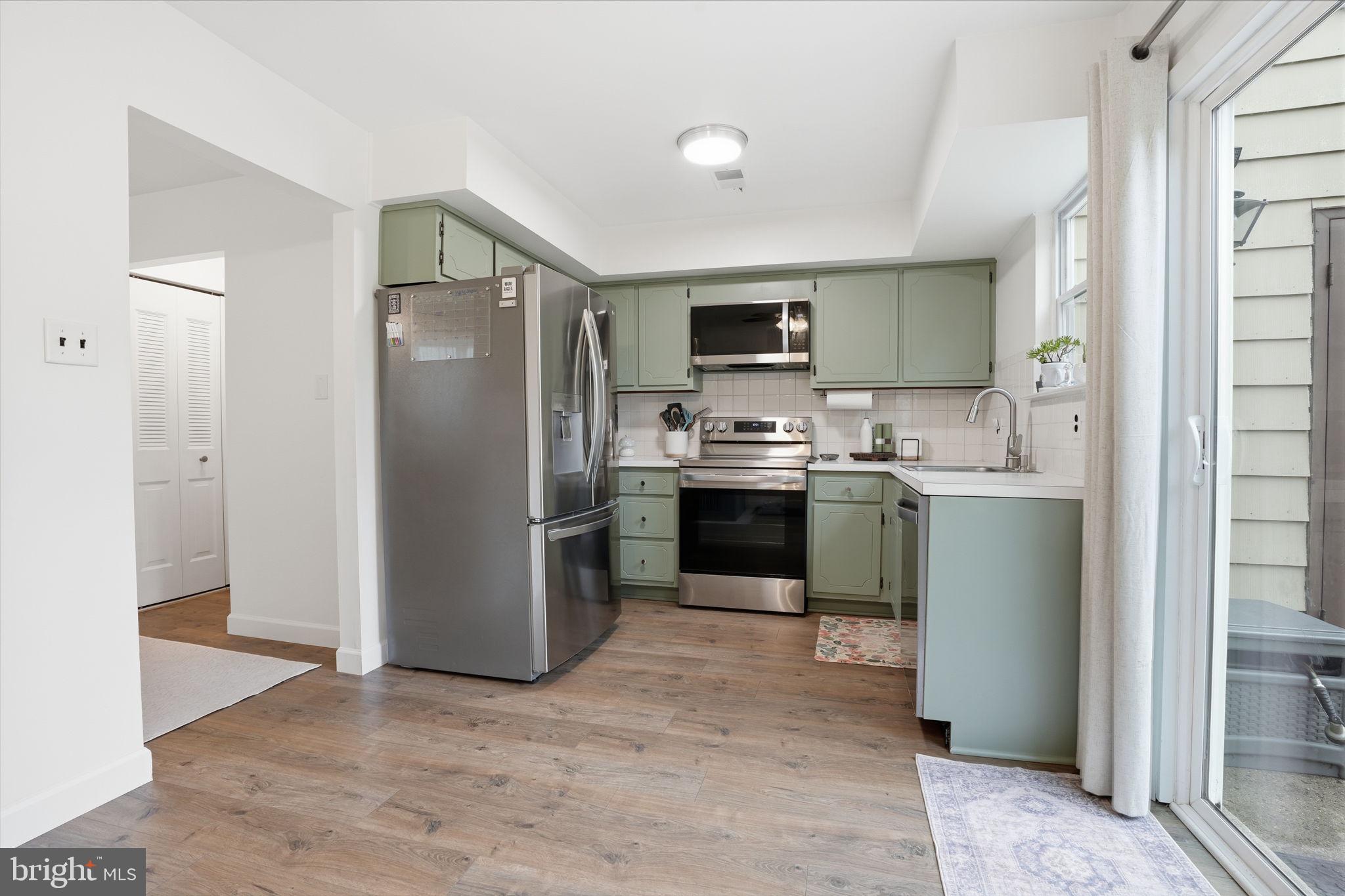 CEDAR GROVE ESTS - Residential