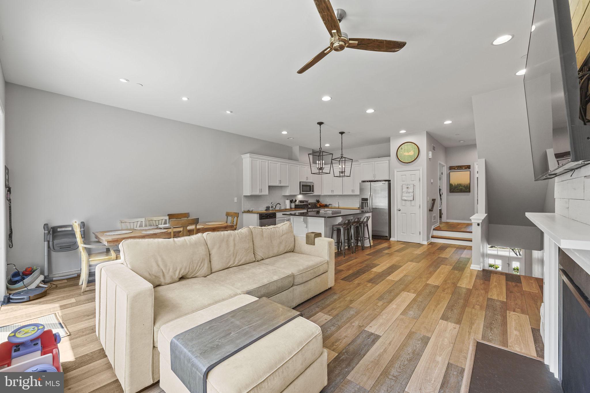 PAOLI WALK - Residential