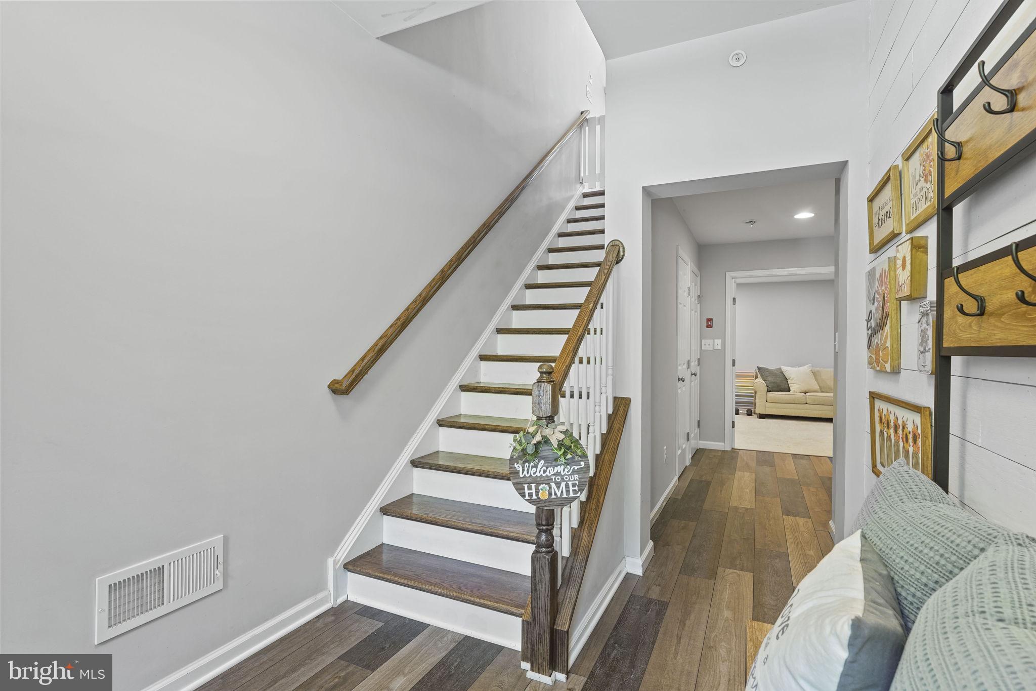 PAOLI WALK - Residential