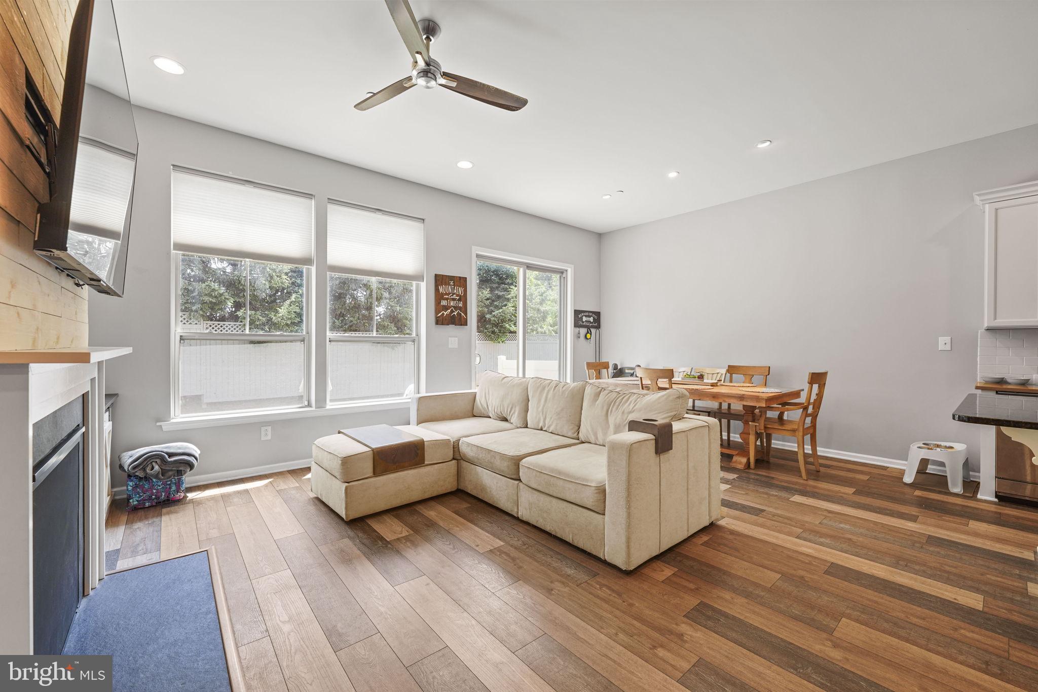 PAOLI WALK - Residential