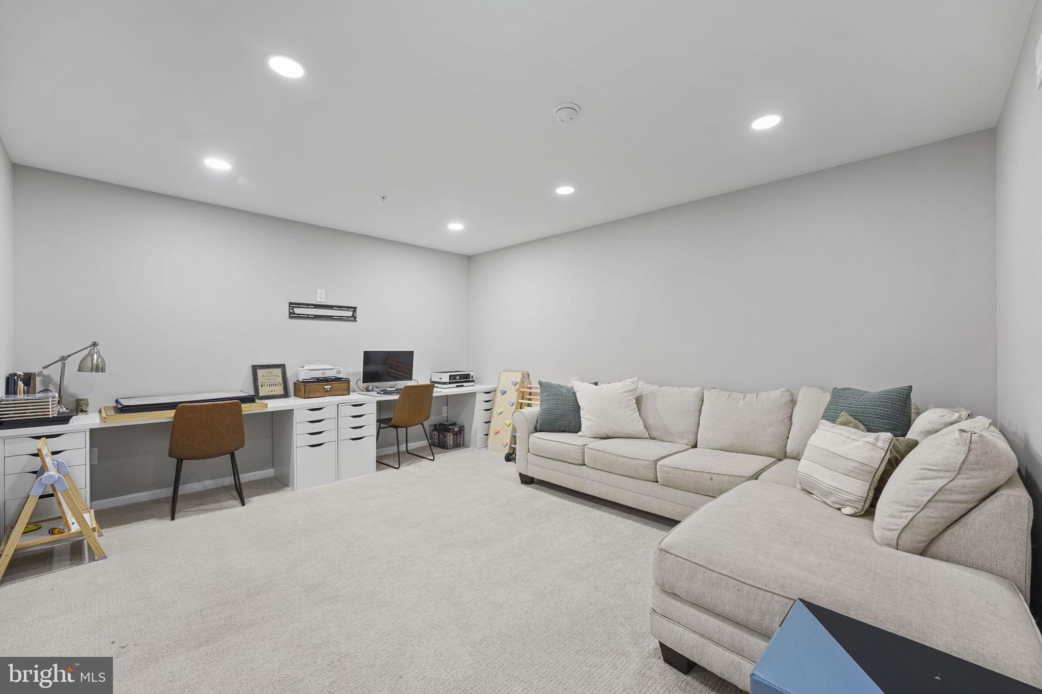 PAOLI WALK - Residential