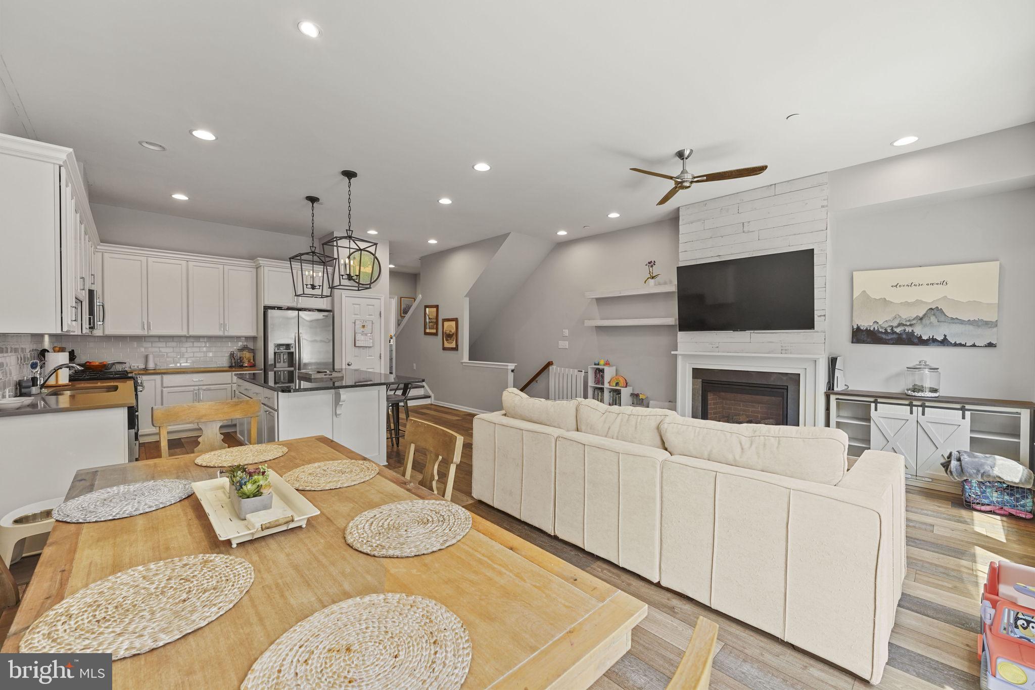 PAOLI WALK - Residential
