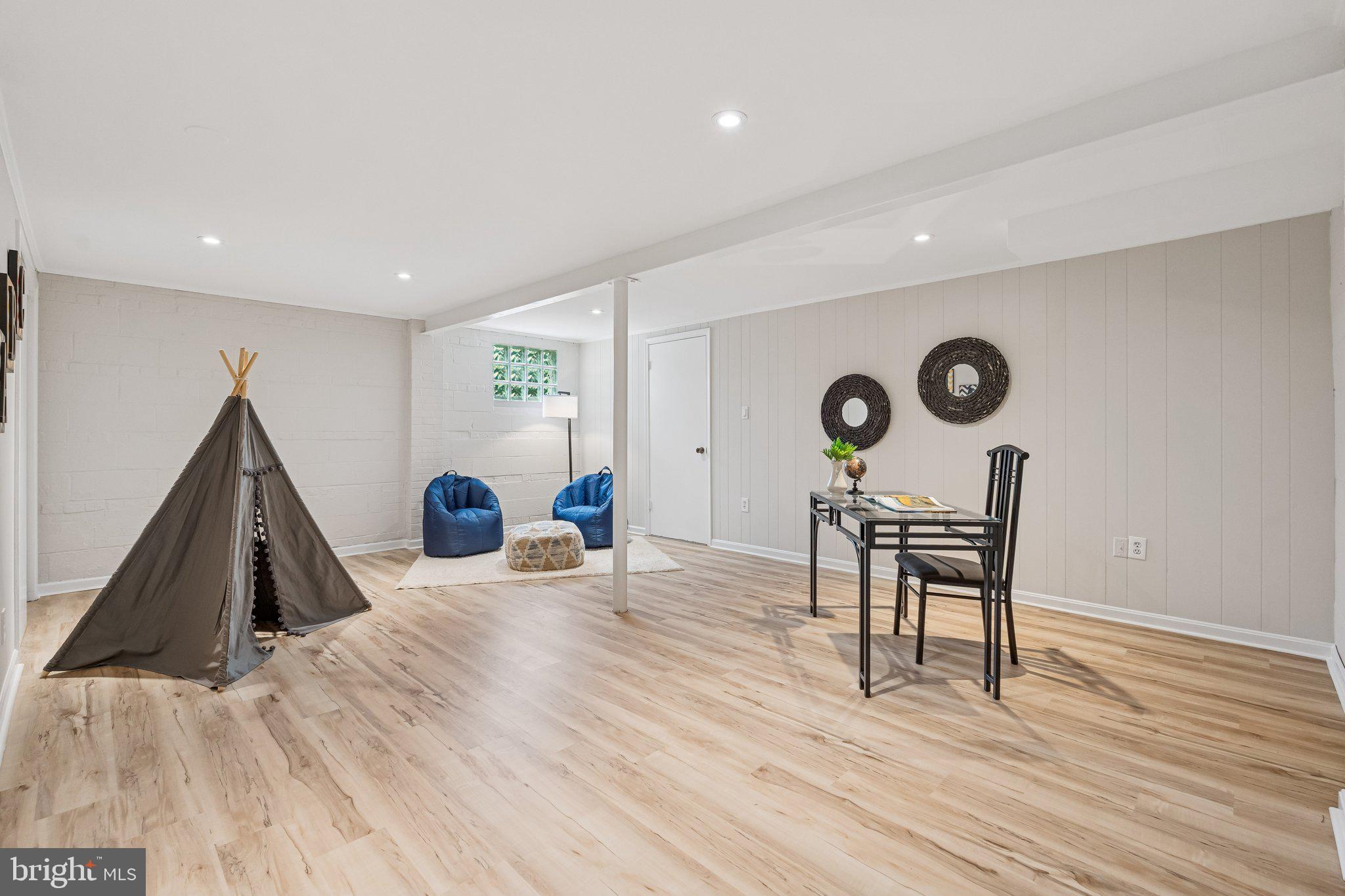 LYBROOK - Residential