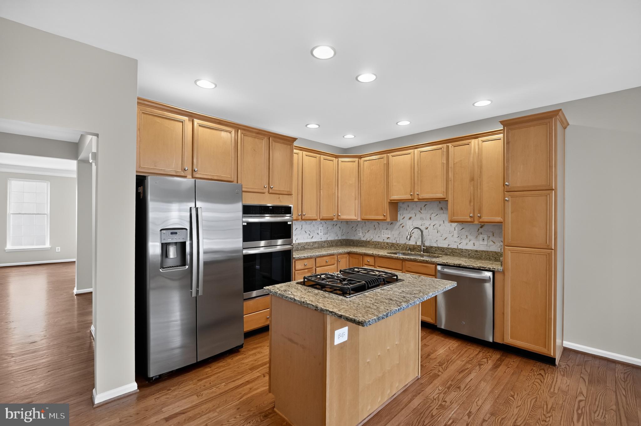SOUTH RIDING - Residential