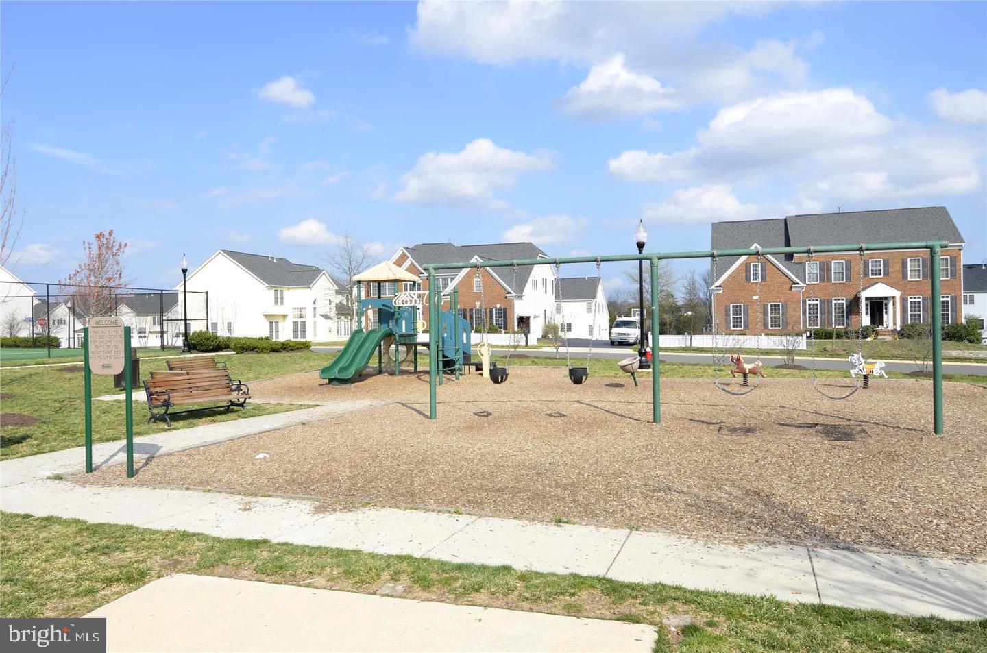 SOUTH RIDING - Residential