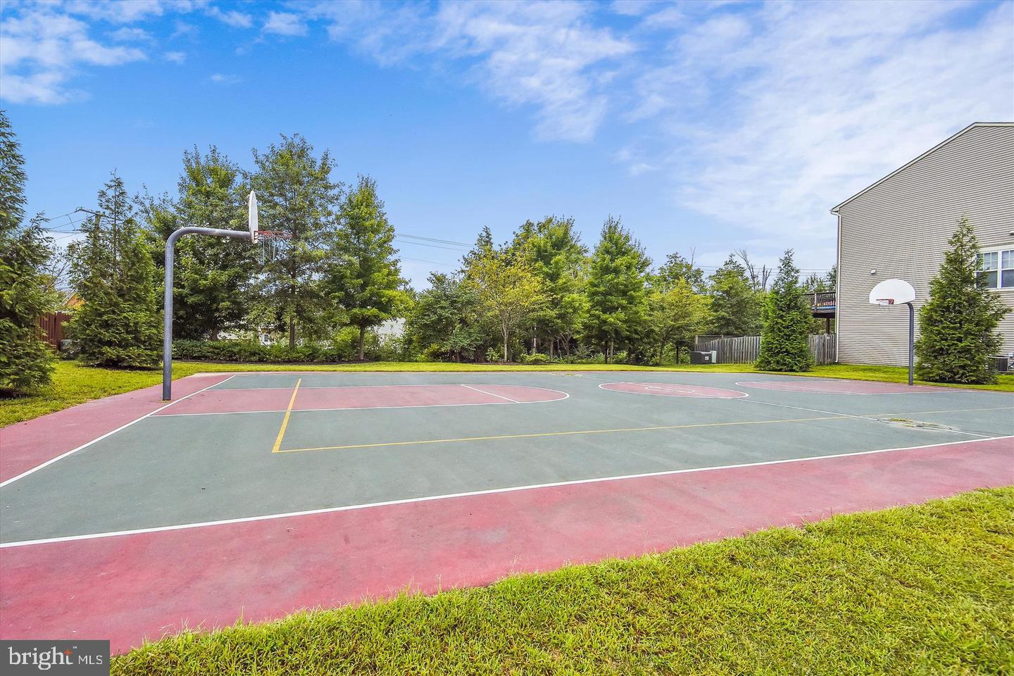 SOUTH RIDING - Residential