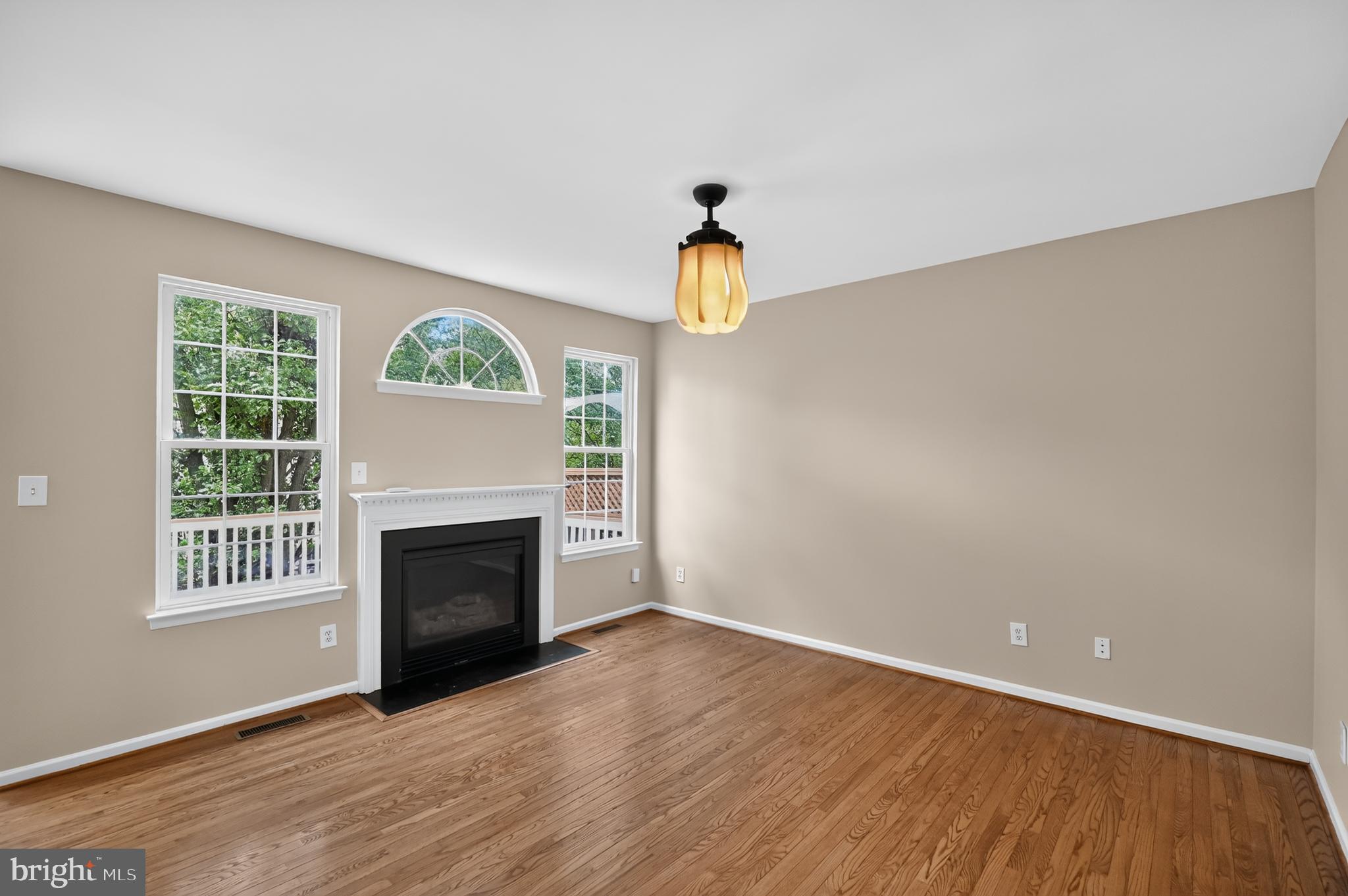 SOUTH RIDING - Residential