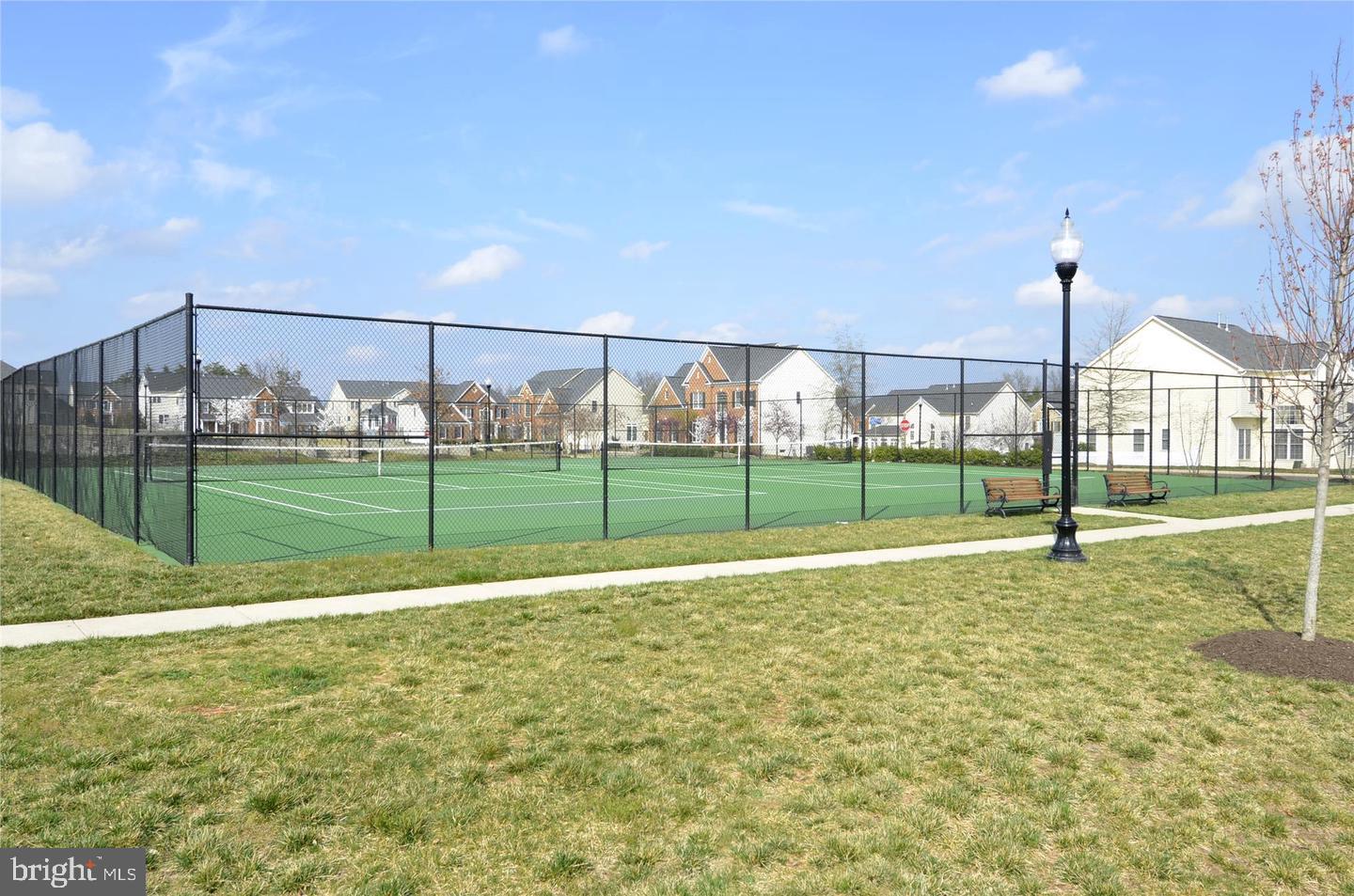 SOUTH RIDING - Residential